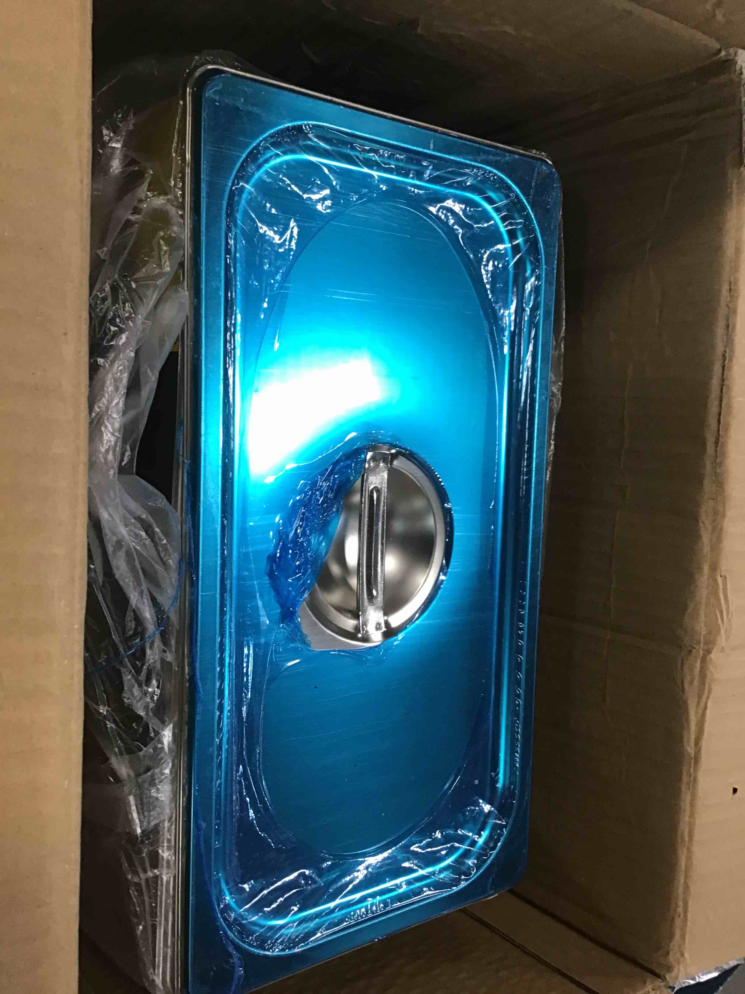 https://s3.amazonaws.com/lotting-images-prod/bidfta/BLU5747873_1706542497860.jpeg