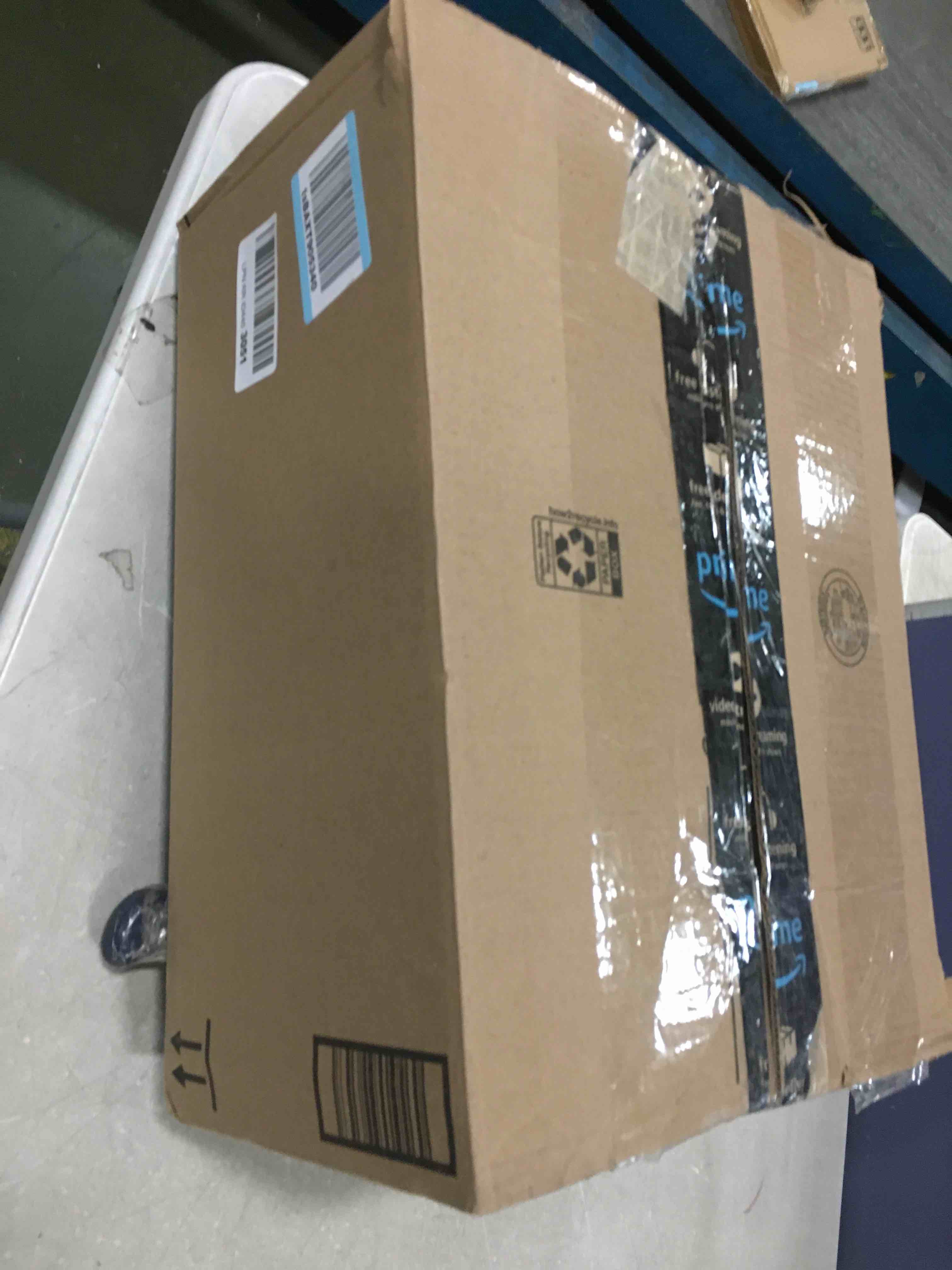 https://s3.amazonaws.com/lotting-images-prod/bidfta/BLU5748155_1706626242516.jpeg