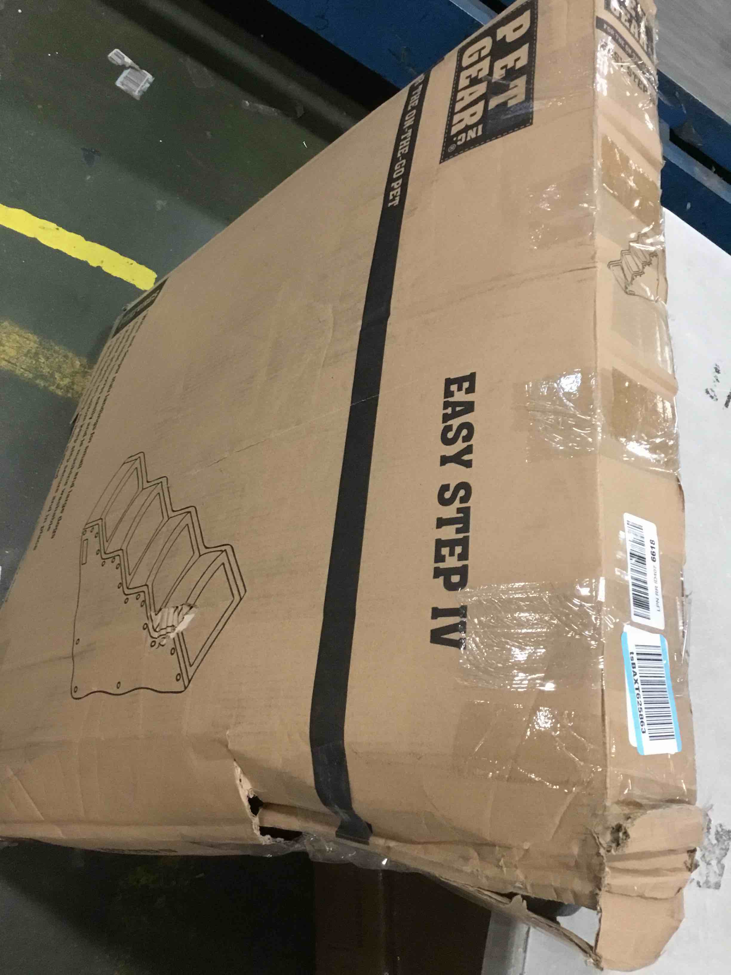 https://s3.amazonaws.com/lotting-images-prod/bidfta/BLU5748431_1706646858009.jpeg