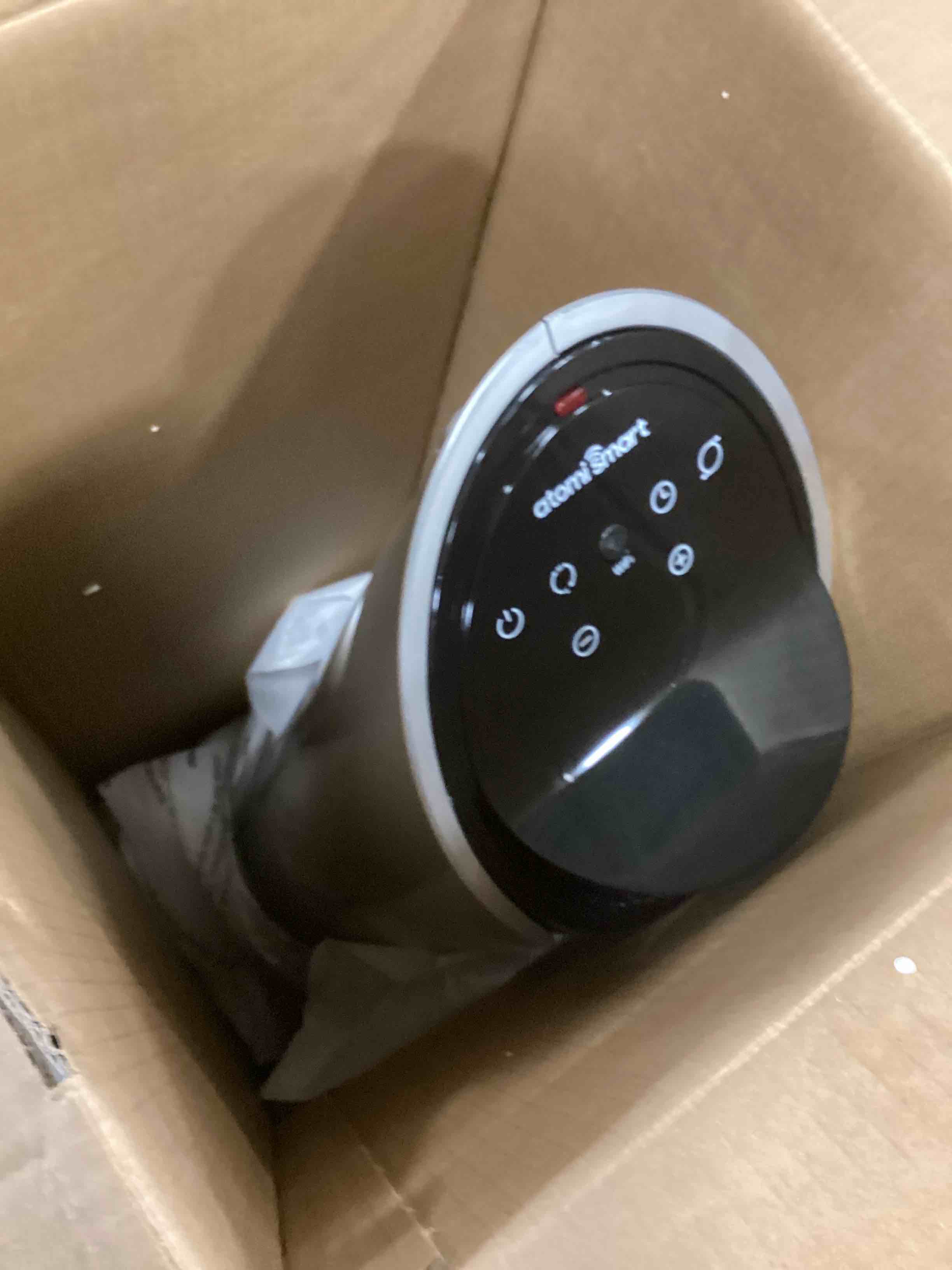 https://s3.amazonaws.com/lotting-images-prod/bidfta/BLU5748884_1707417663892.jpeg