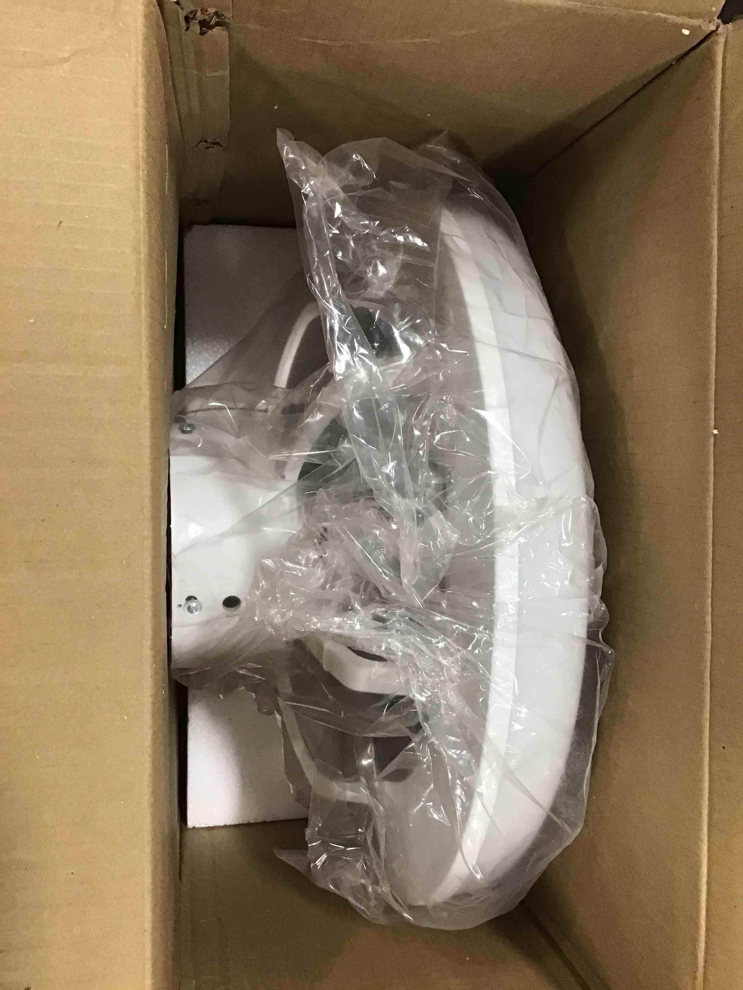 https://s3.amazonaws.com/lotting-images-prod/bidfta/BLU5750601_1706358555183.jpeg