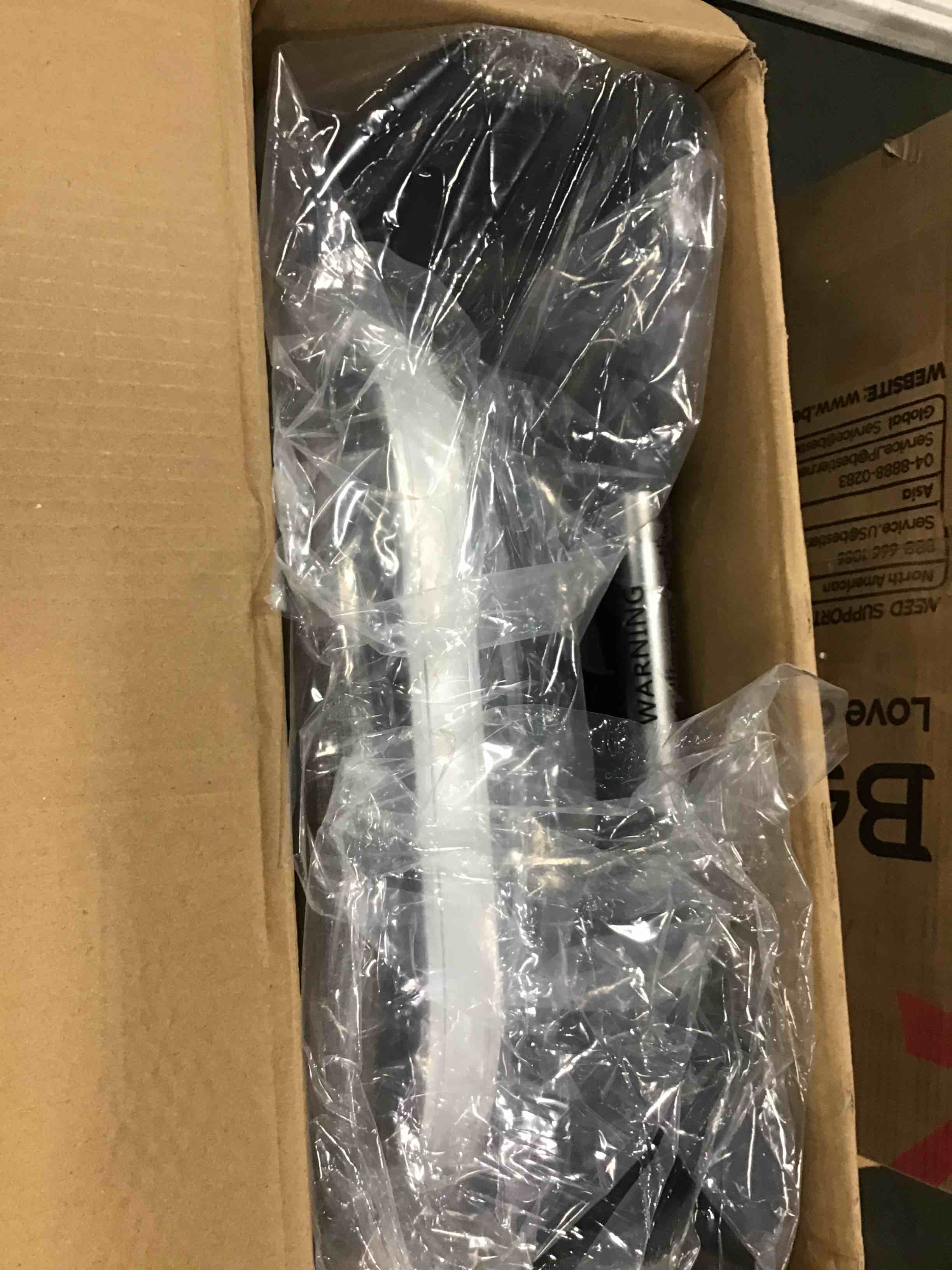 https://s3.amazonaws.com/lotting-images-prod/bidfta/BLU5750631_1706363613978.jpeg