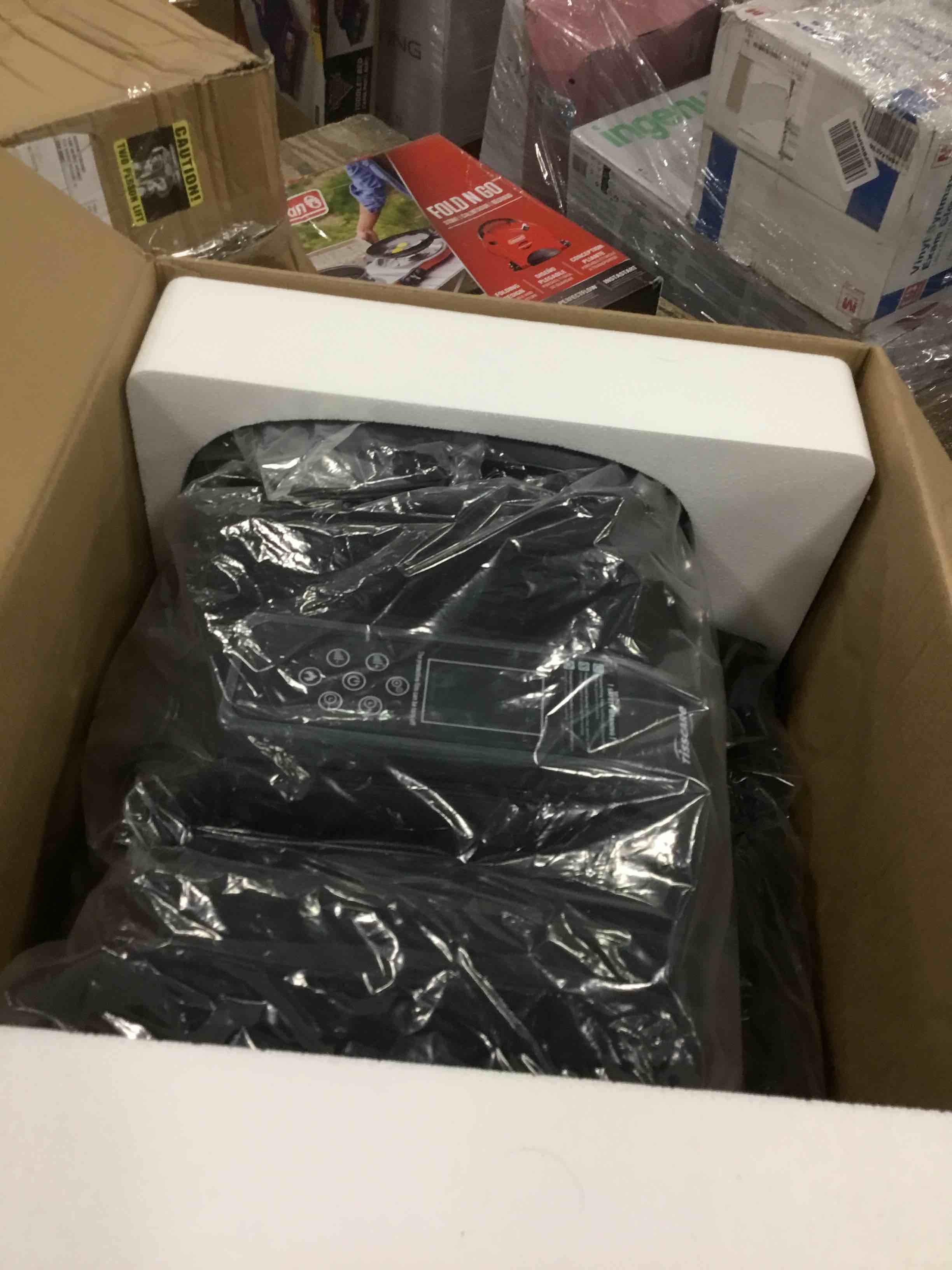 https://s3.amazonaws.com/lotting-images-prod/bidfta/BLU5750985_1706620976814.jpeg