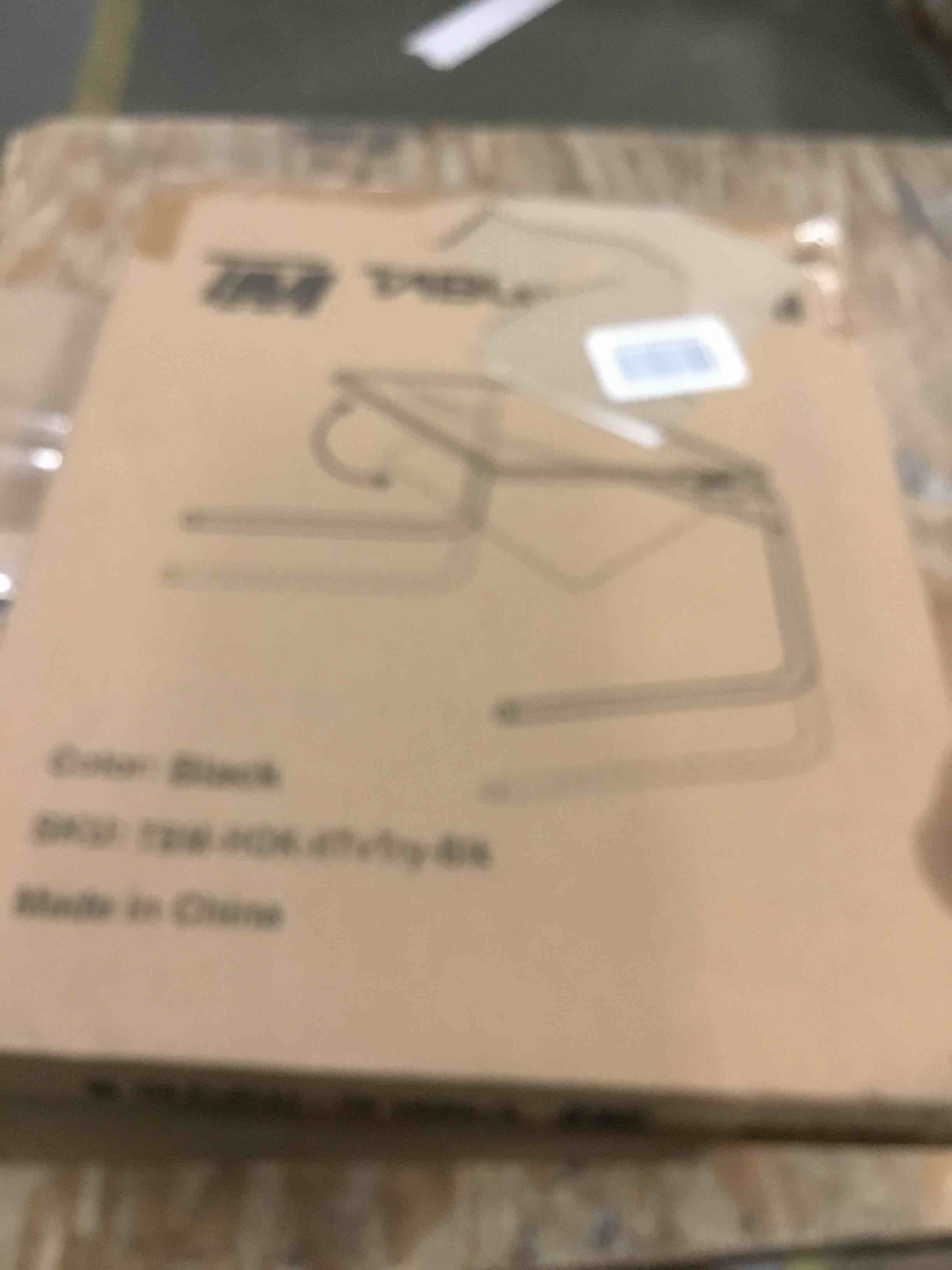 https://s3.amazonaws.com/lotting-images-prod/bidfta/BLU5751035_1706626491378.jpeg
