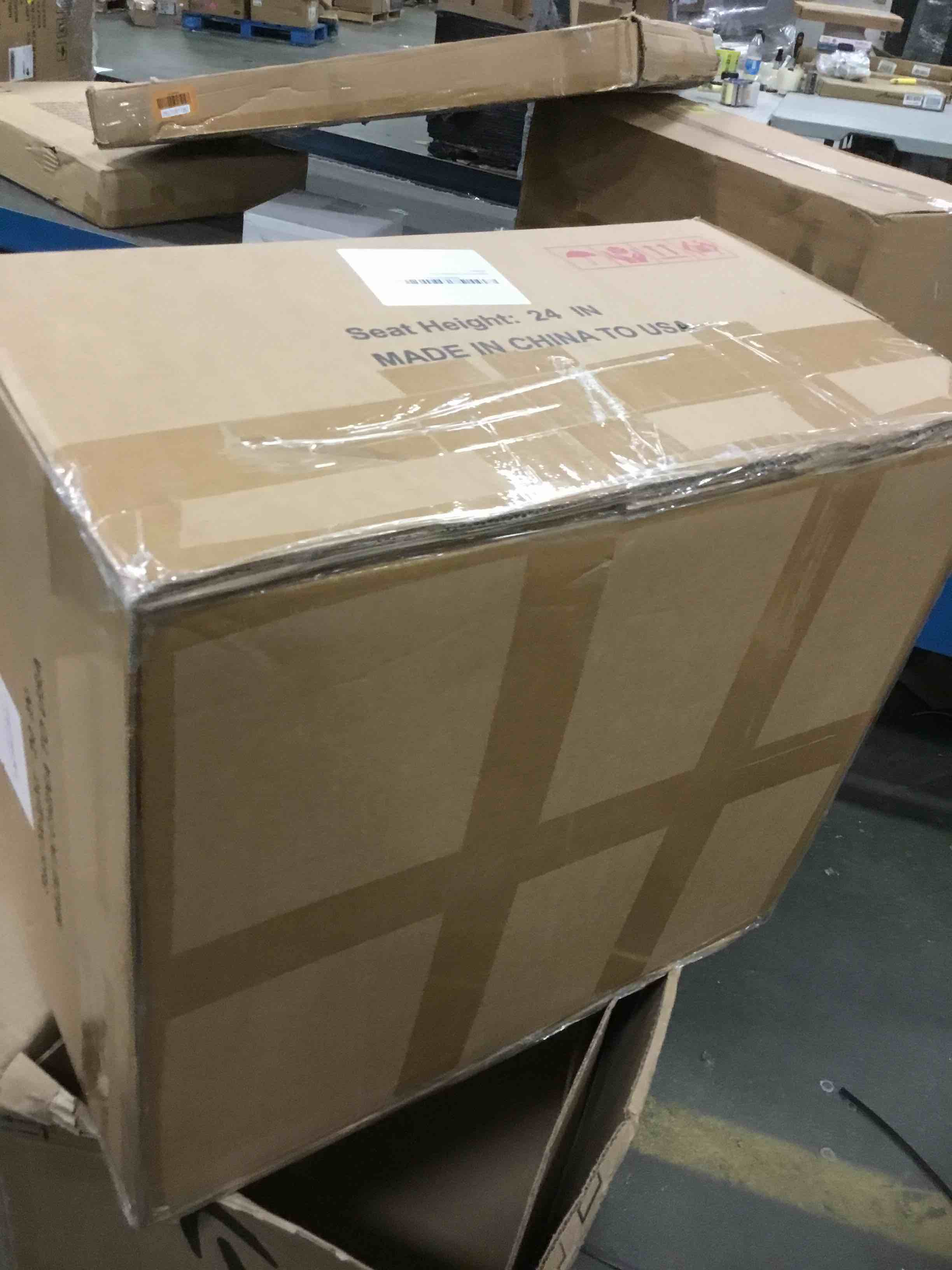 https://s3.amazonaws.com/lotting-images-prod/bidfta/BLU5751243_1706647690379.jpeg