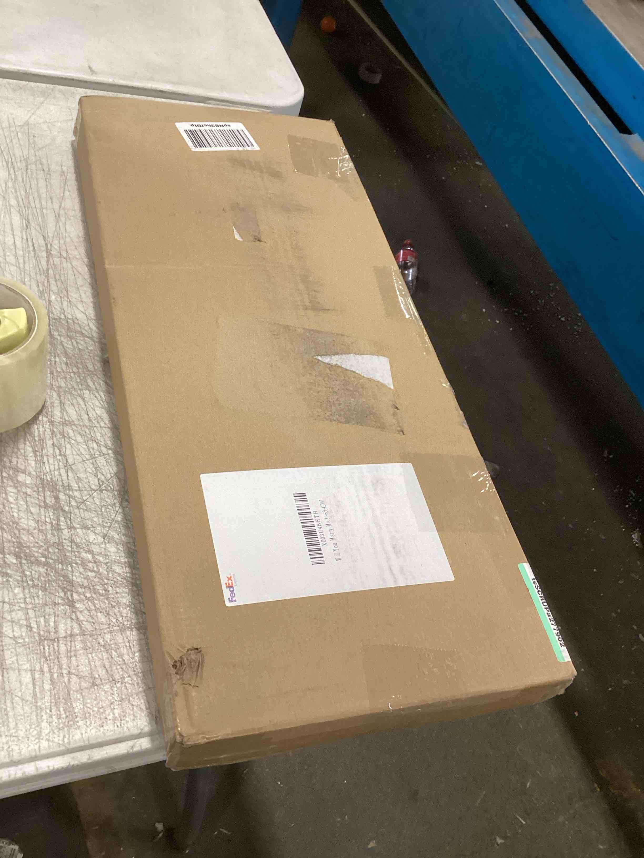 https://s3.amazonaws.com/lotting-images-prod/bidfta/BLU5751438_1707418010040.jpeg