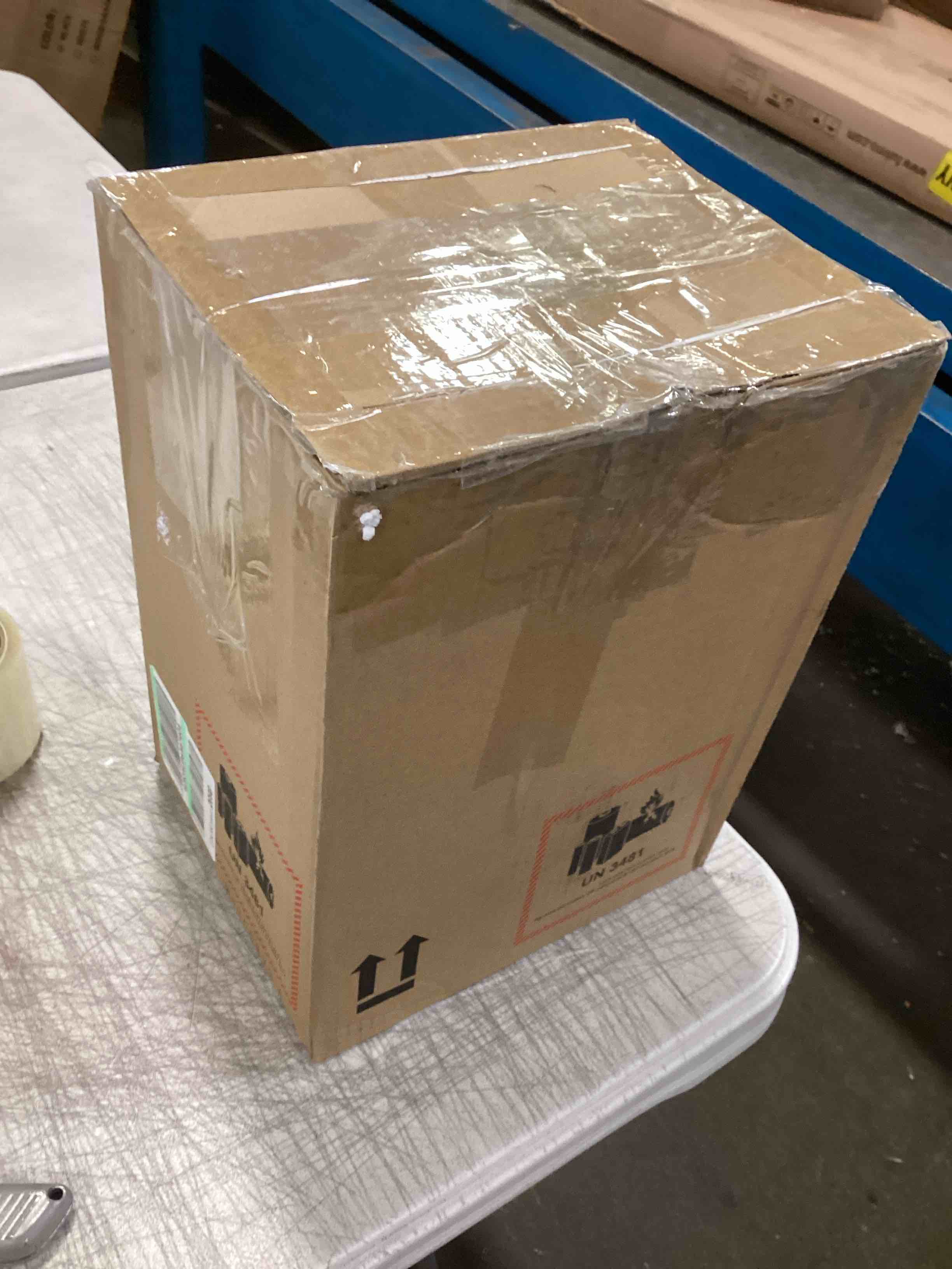 https://s3.amazonaws.com/lotting-images-prod/bidfta/BLU5751439_1707418099091.jpeg