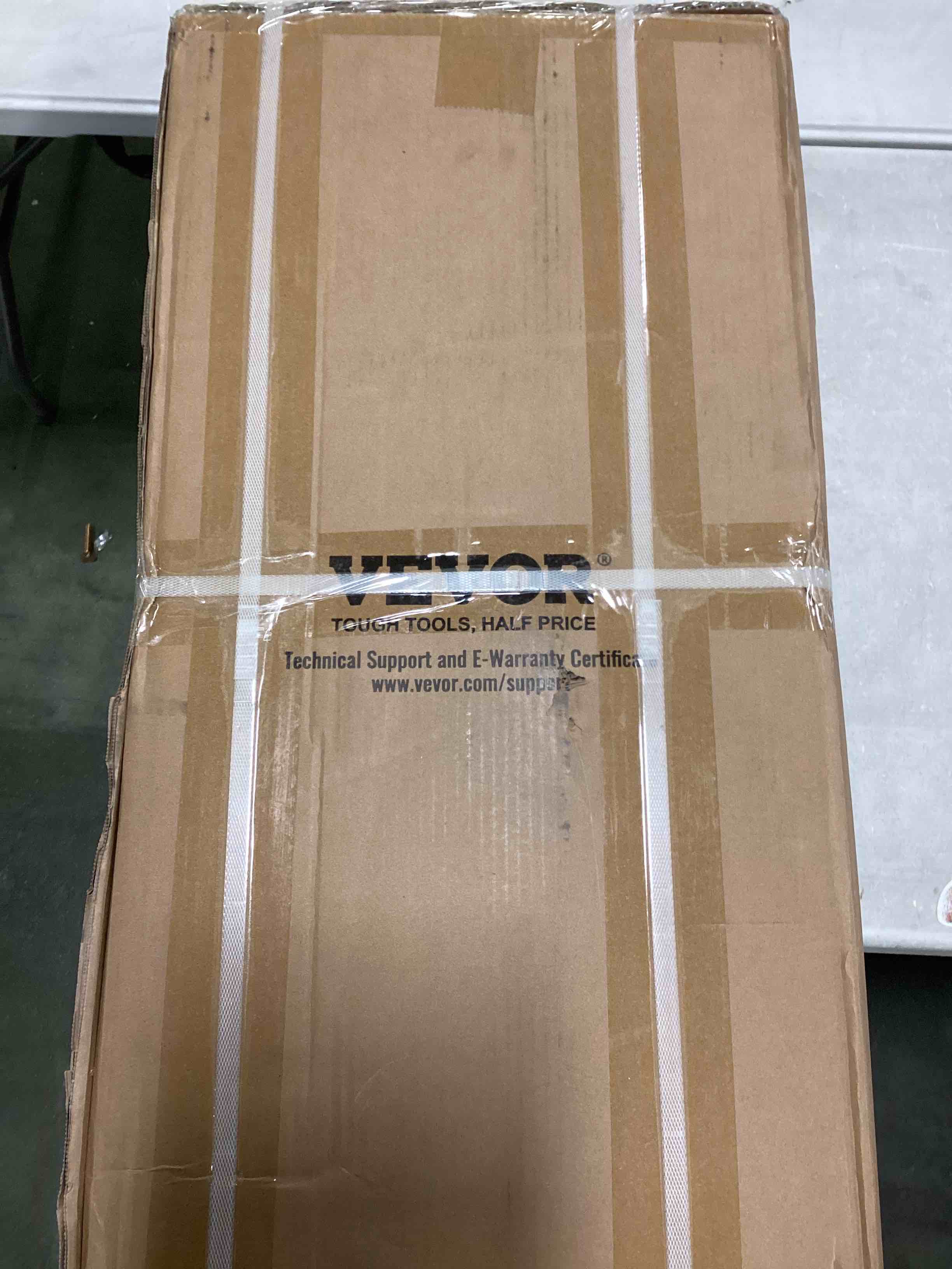 https://s3.amazonaws.com/lotting-images-prod/bidfta/BLU5751449_1706194061178.jpeg