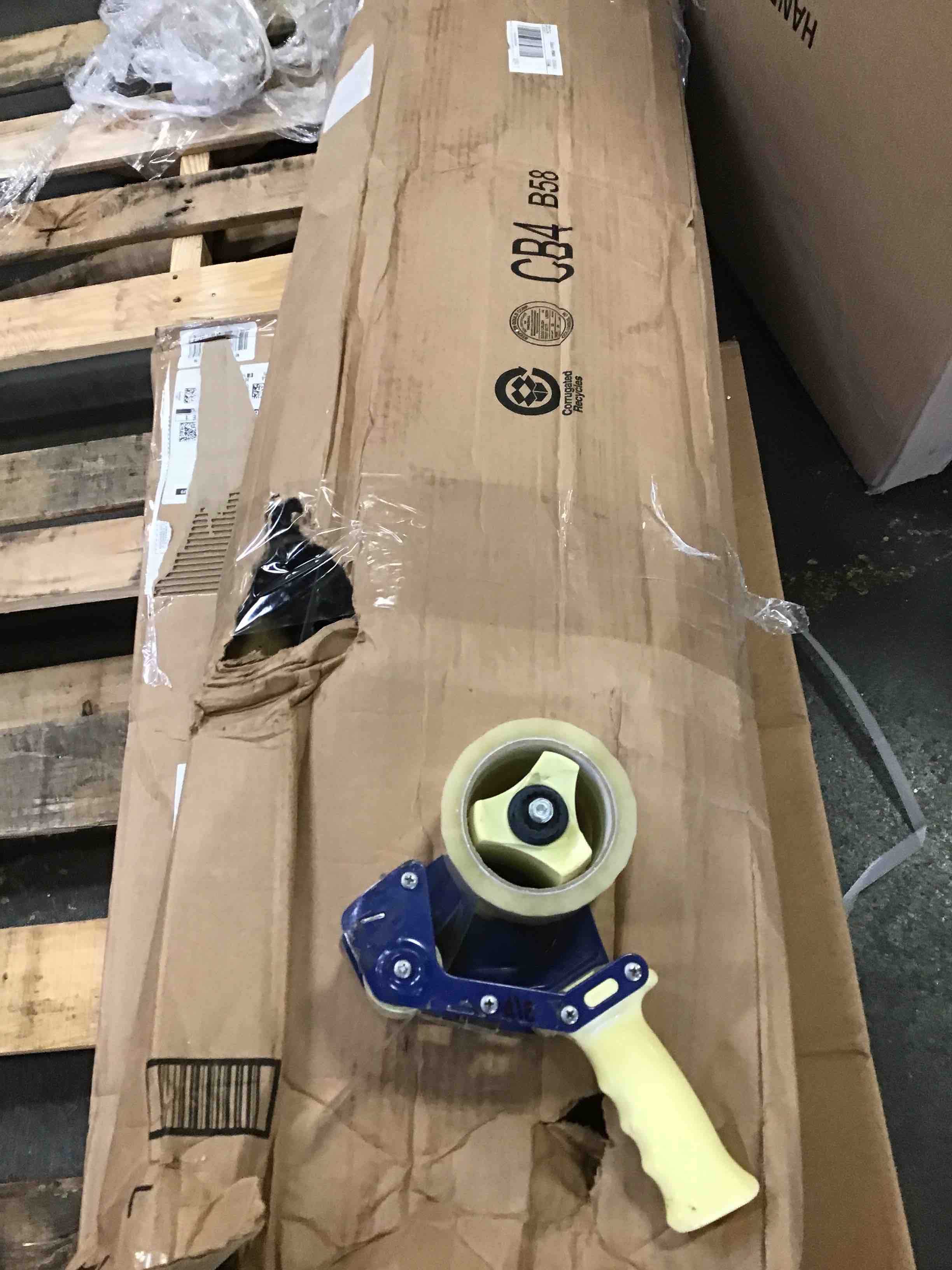 https://s3.amazonaws.com/lotting-images-prod/bidfta/BLU5752035_1706804144710.jpeg