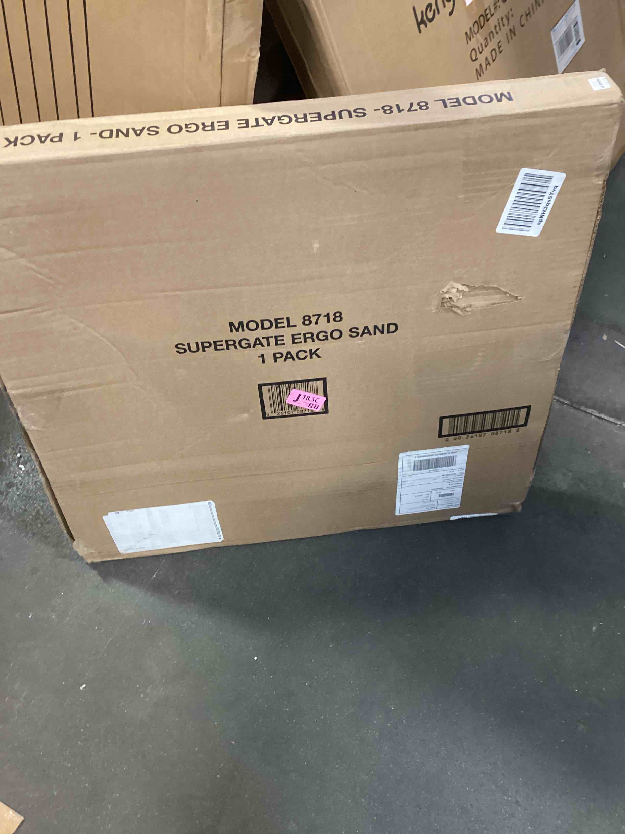 https://s3.amazonaws.com/lotting-images-prod/bidfta/BLU5752039_1706822364153.jpeg