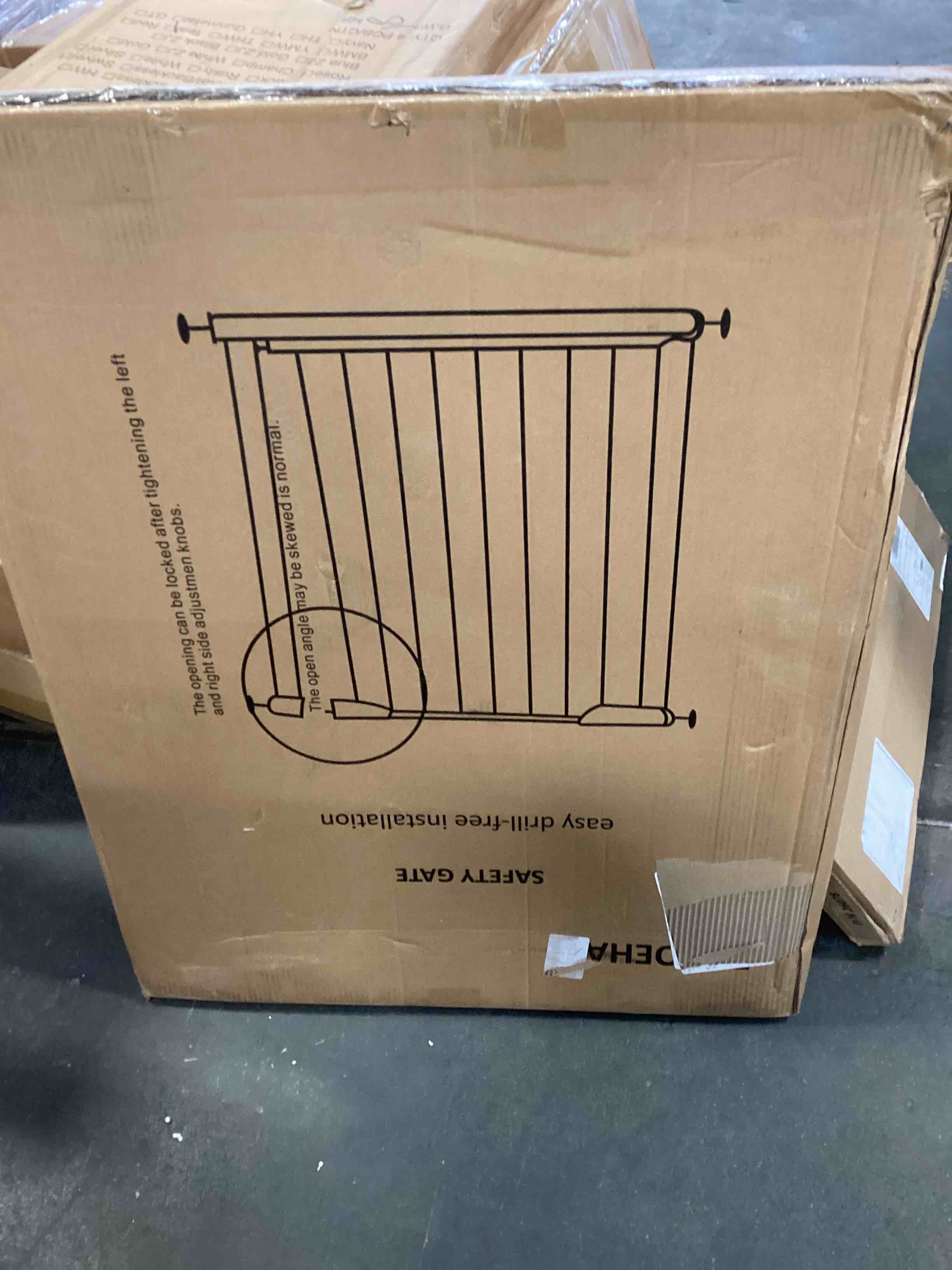 https://s3.amazonaws.com/lotting-images-prod/bidfta/BLU5752039_1706822378937.jpeg