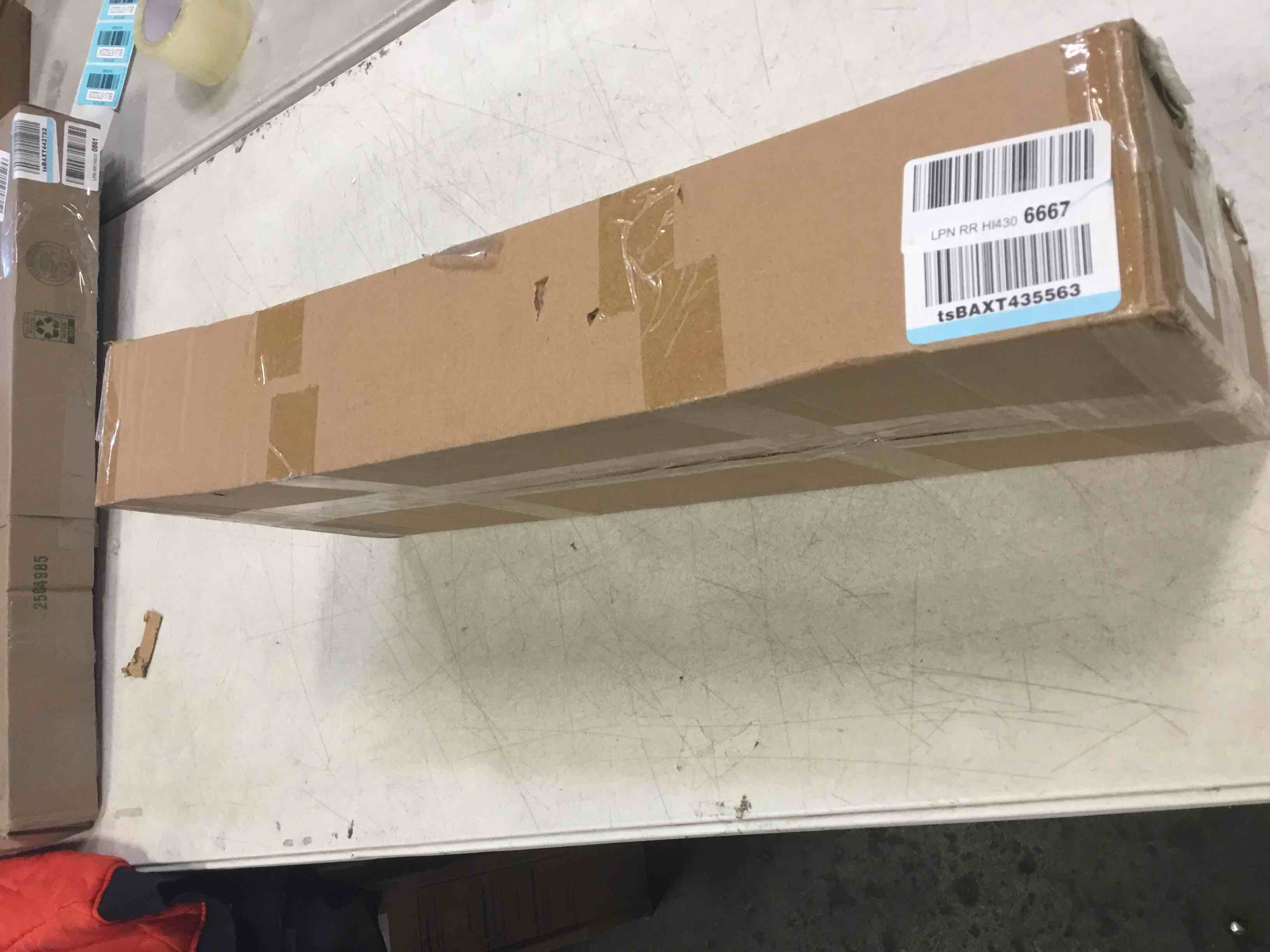 https://s3.amazonaws.com/lotting-images-prod/bidfta/BLU5752144_1707146989565.jpeg