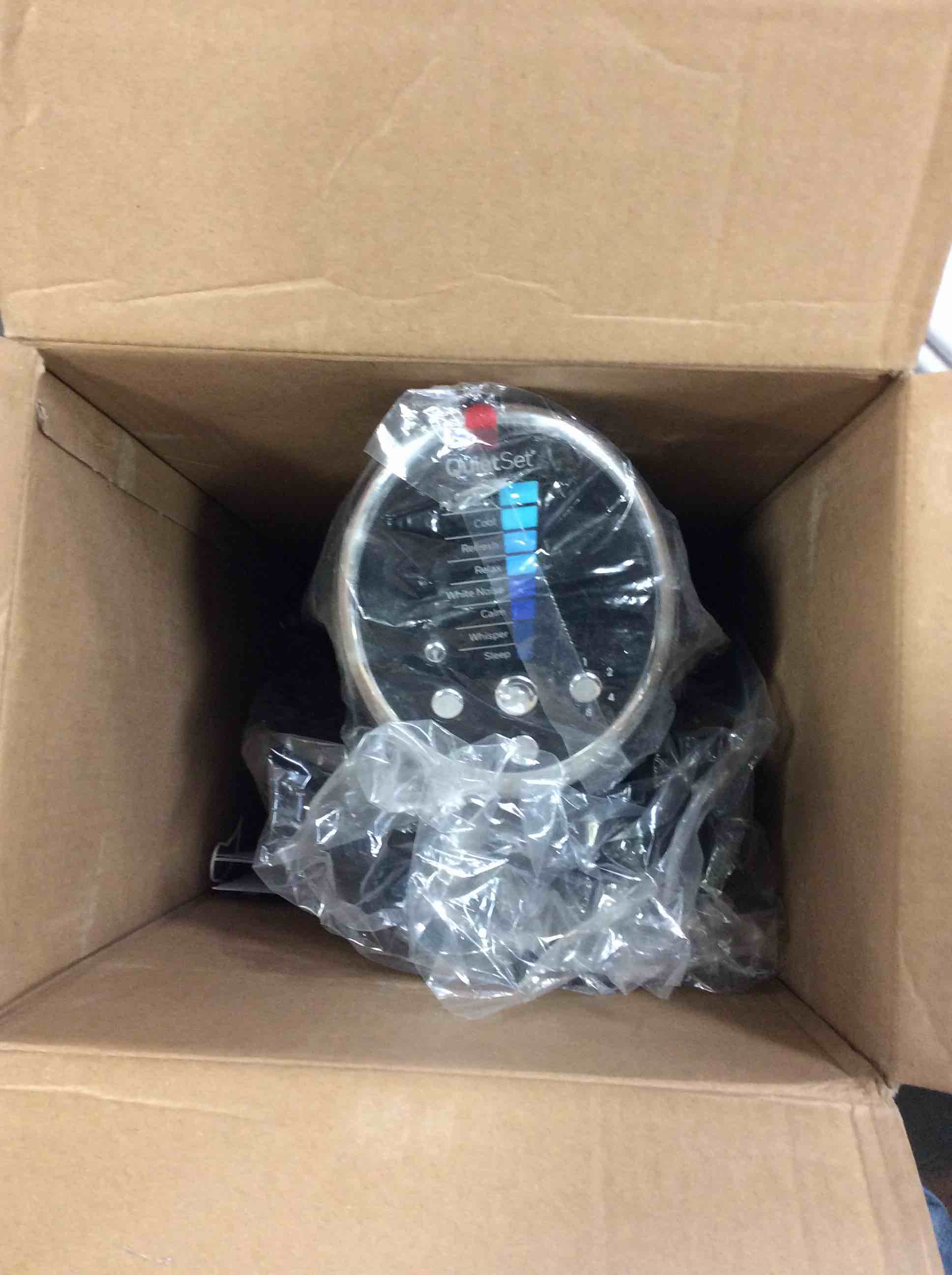 https://s3.amazonaws.com/lotting-images-prod/bidfta/BLU5752194_1706904326270.jpeg