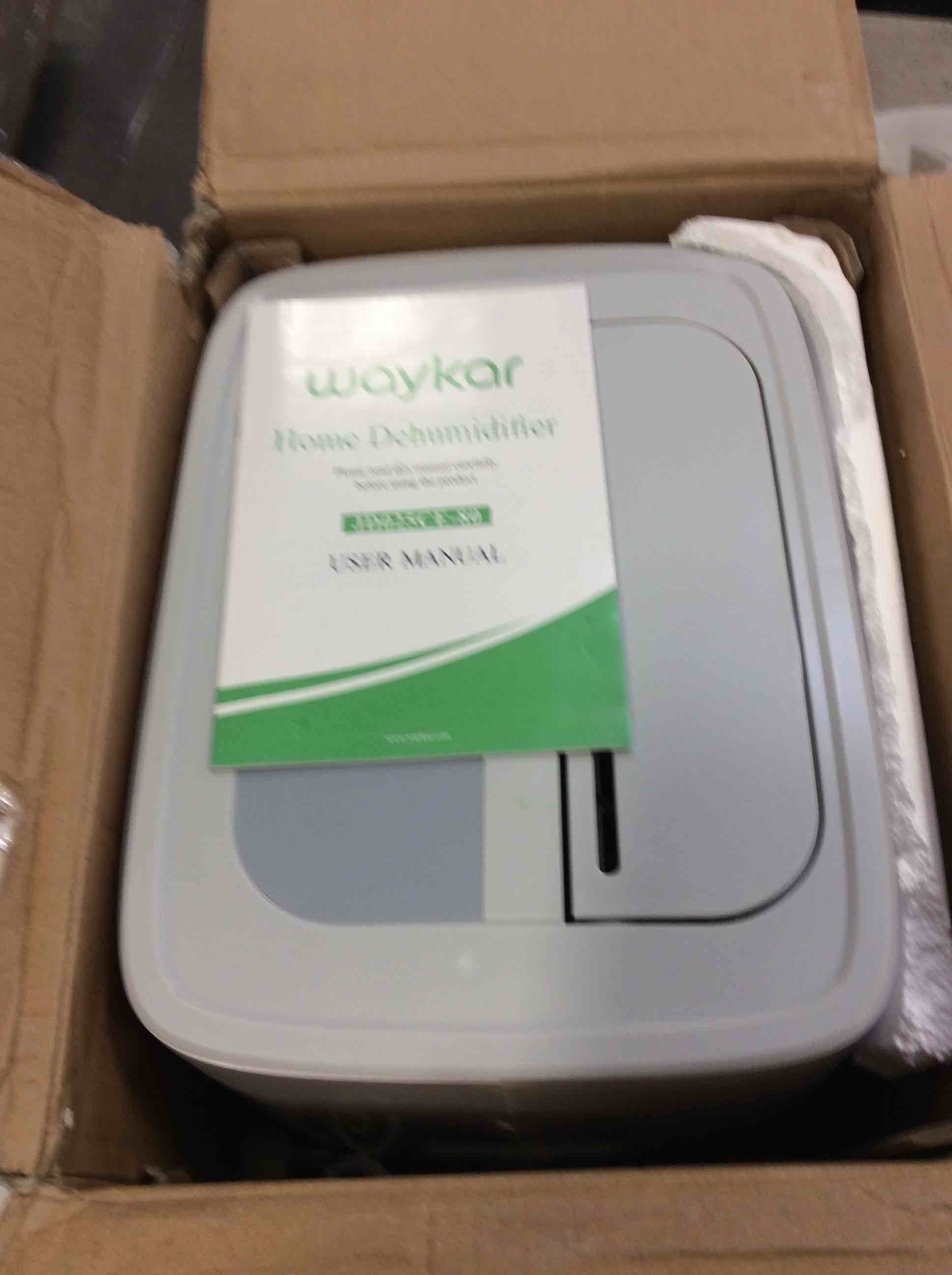 https://s3.amazonaws.com/lotting-images-prod/bidfta/BLU5752197_1706905333754.jpeg