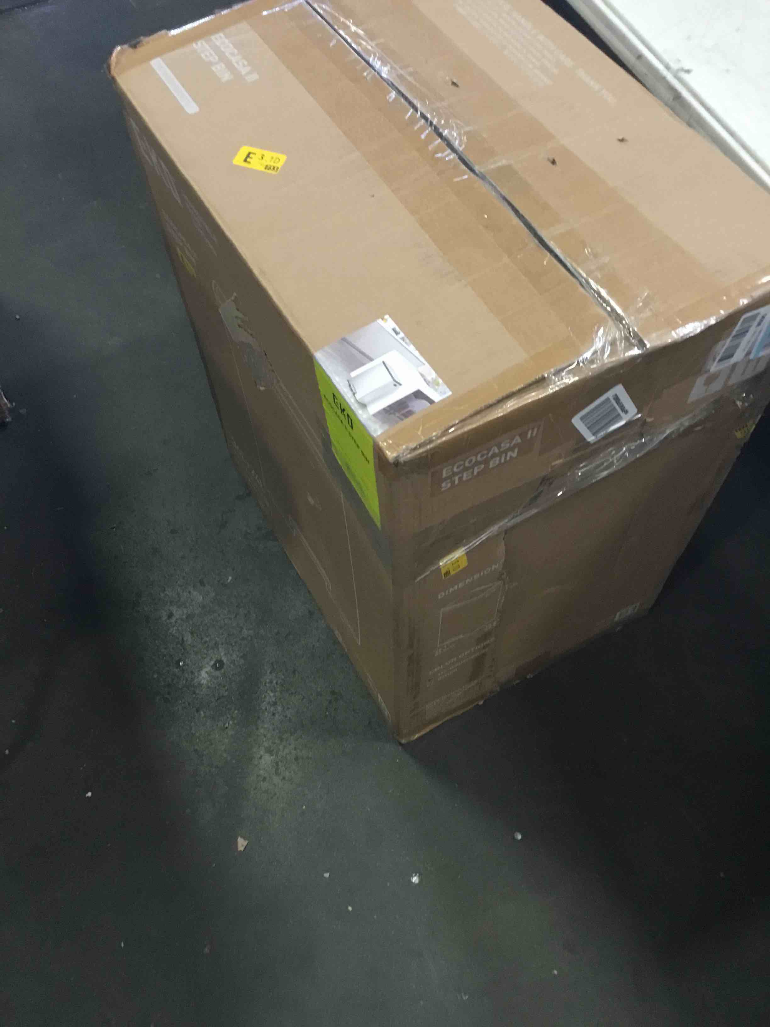 https://s3.amazonaws.com/lotting-images-prod/bidfta/BLU5752259_1707151545690.jpeg
