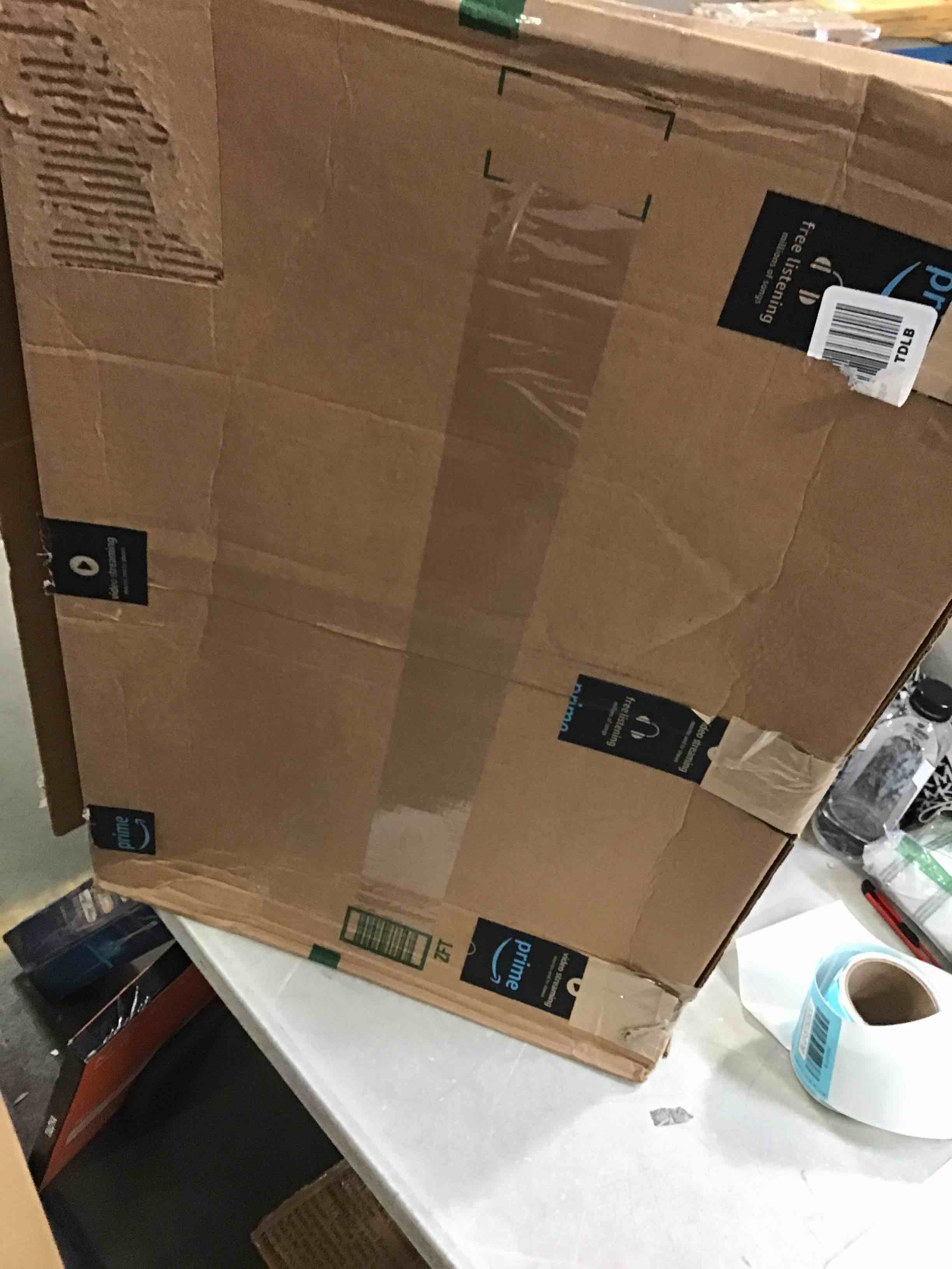 https://s3.amazonaws.com/lotting-images-prod/bidfta/BLU5752829_1707838728732.jpeg