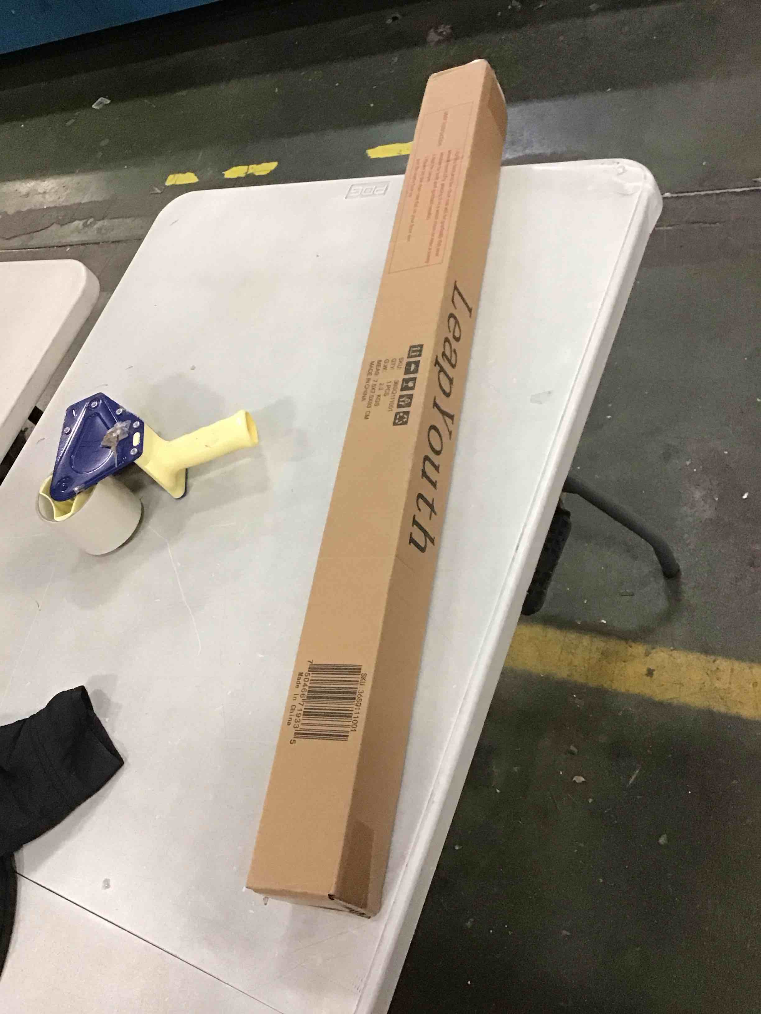 https://s3.amazonaws.com/lotting-images-prod/bidfta/BLU5752968_1706114825663.jpeg