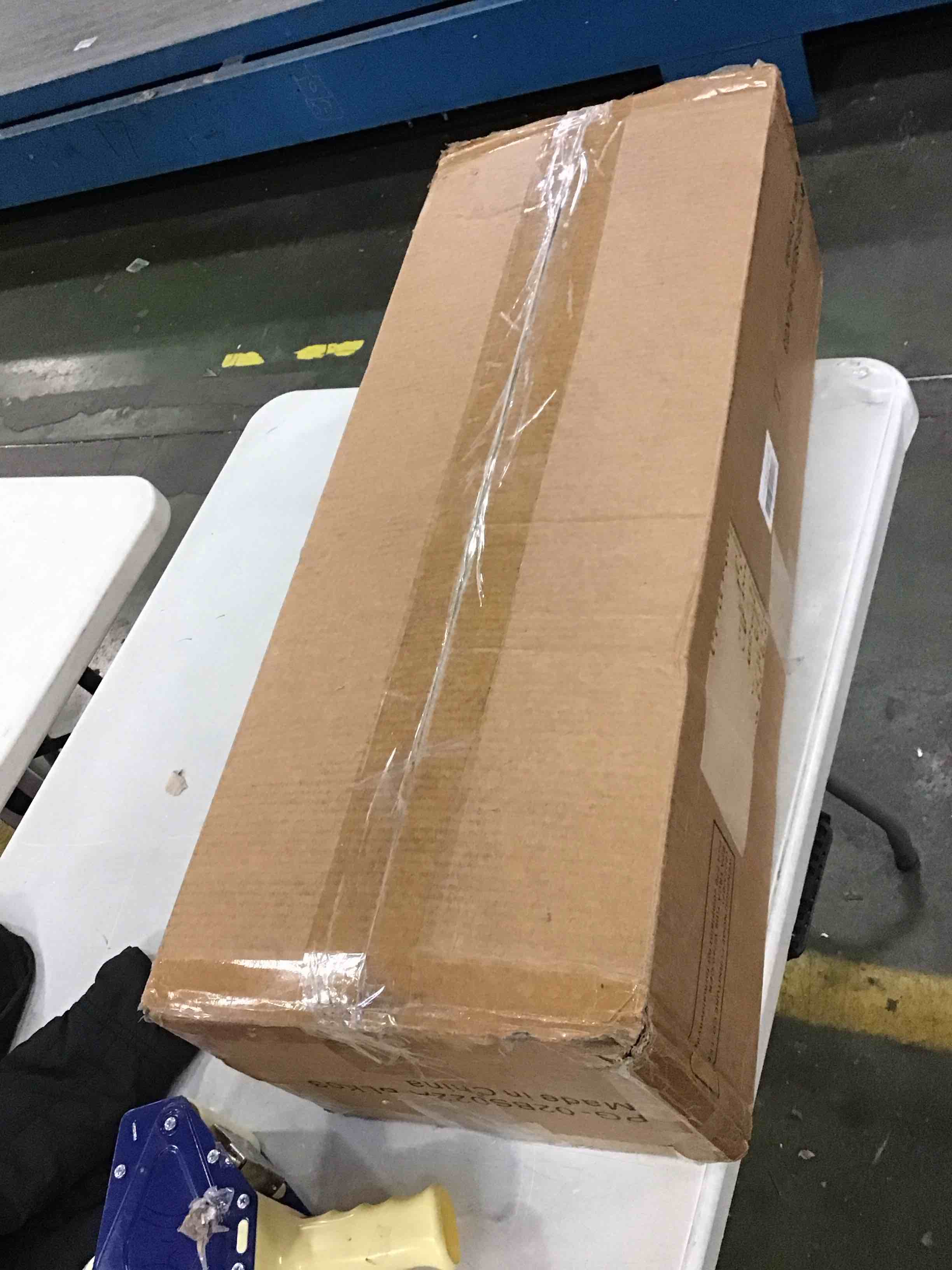 https://s3.amazonaws.com/lotting-images-prod/bidfta/BLU5752973_1706115171131.jpeg
