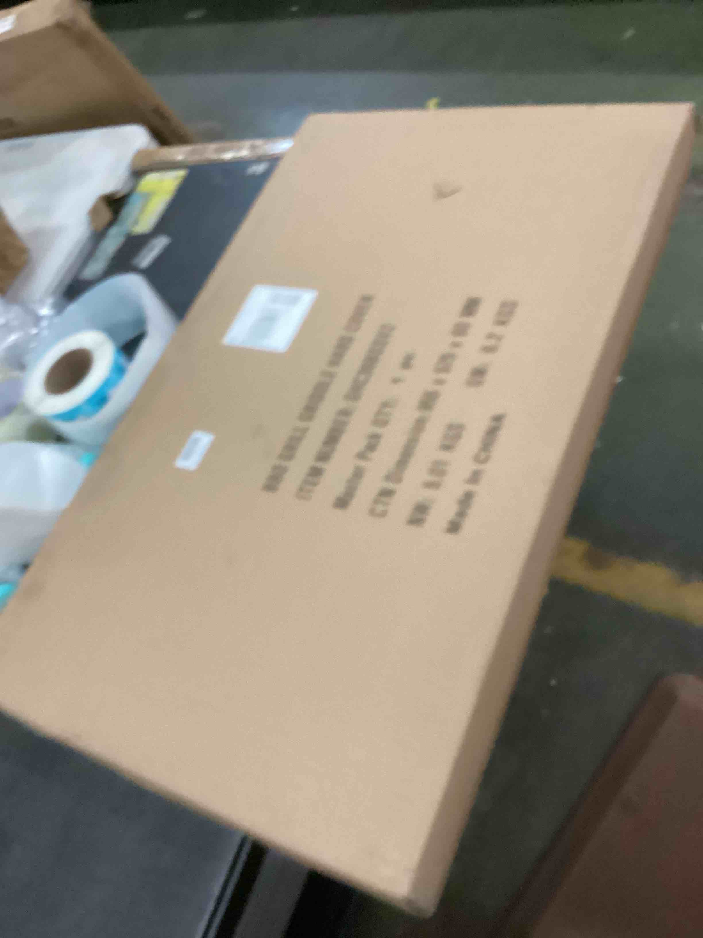 https://s3.amazonaws.com/lotting-images-prod/bidfta/BLU5753179_1706273811125.jpeg