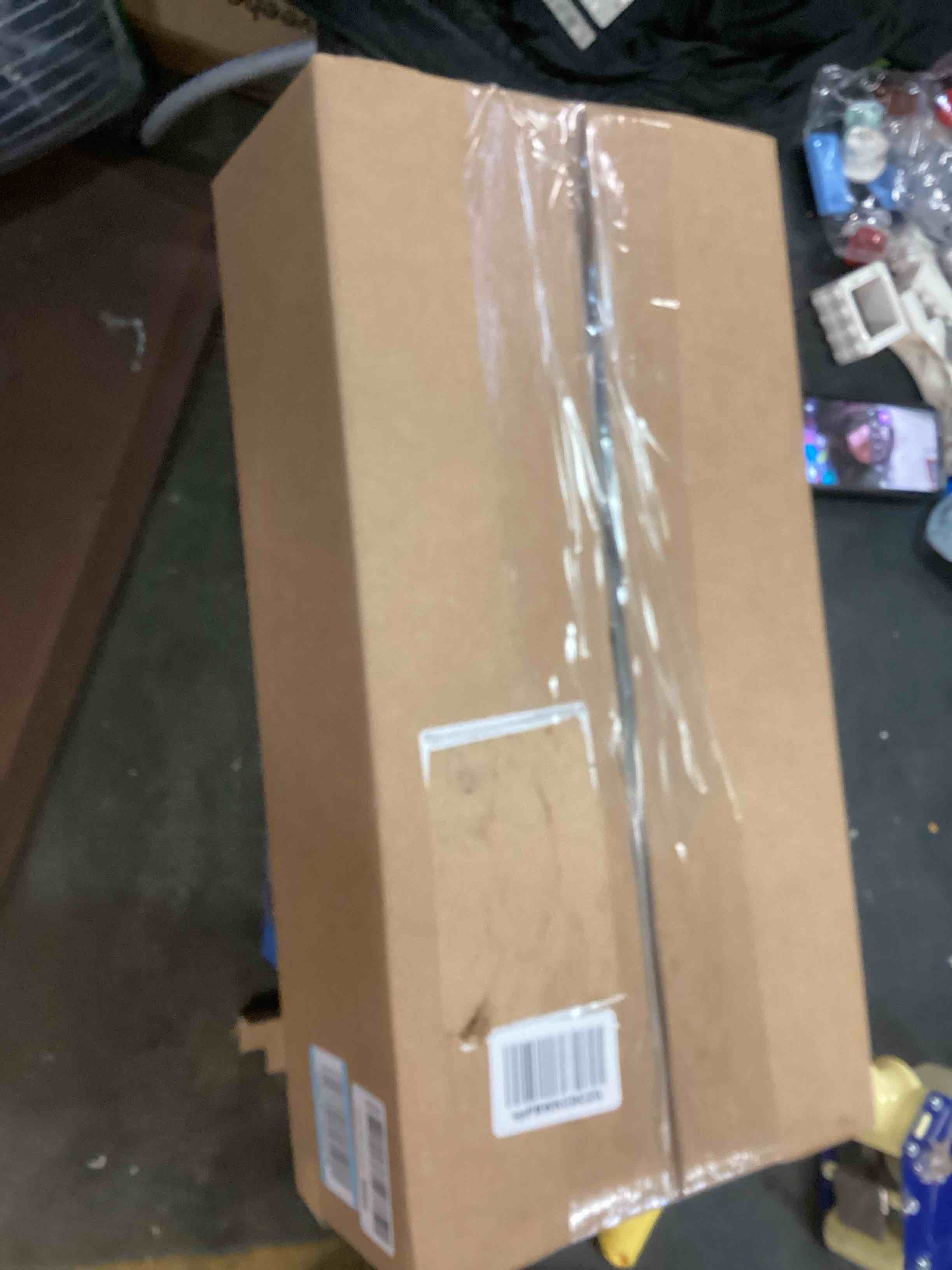 https://s3.amazonaws.com/lotting-images-prod/bidfta/BLU5753196_1706275340625.jpeg