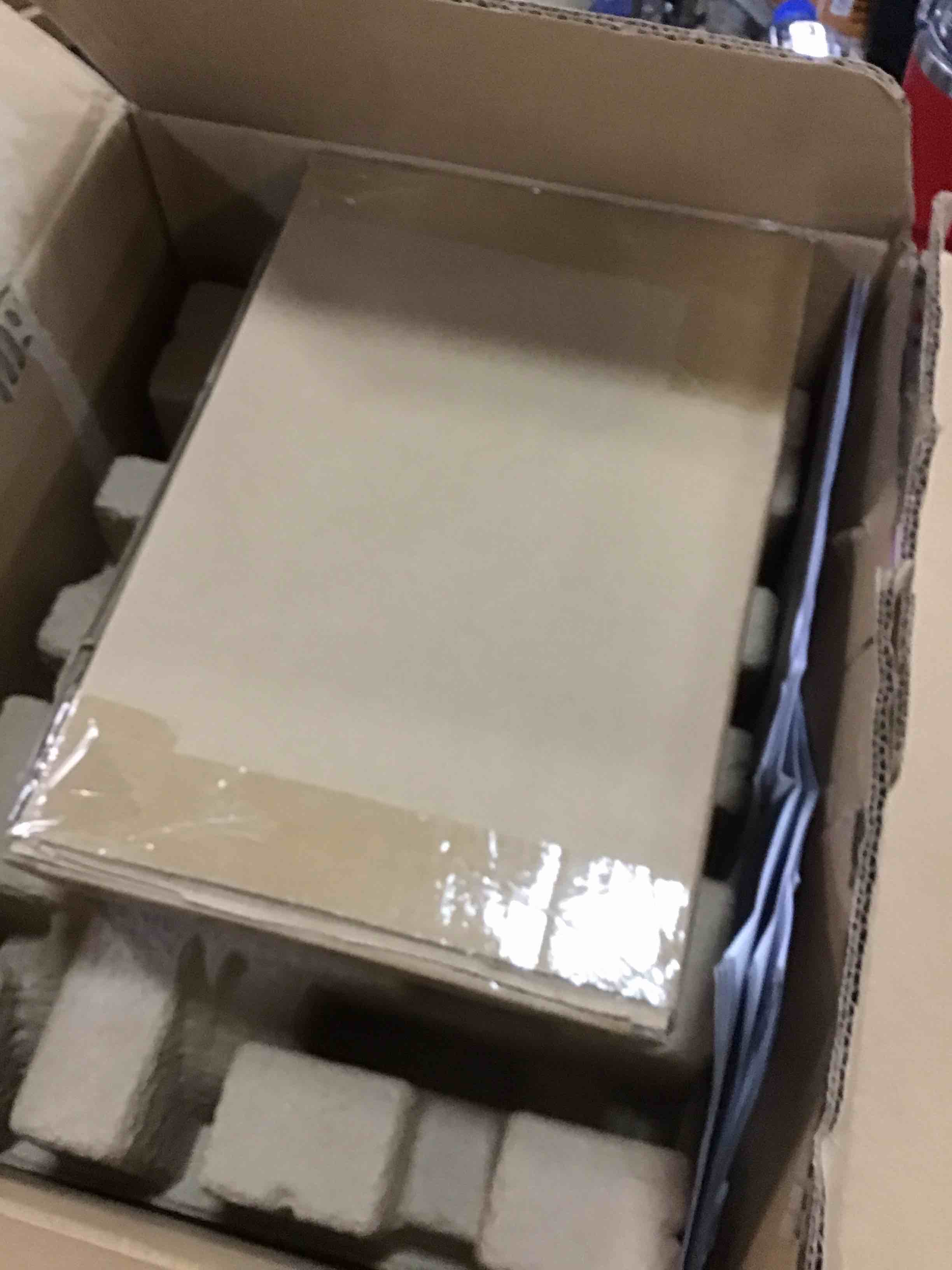 https://s3.amazonaws.com/lotting-images-prod/bidfta/BLU5753599_1706361551593.jpeg
