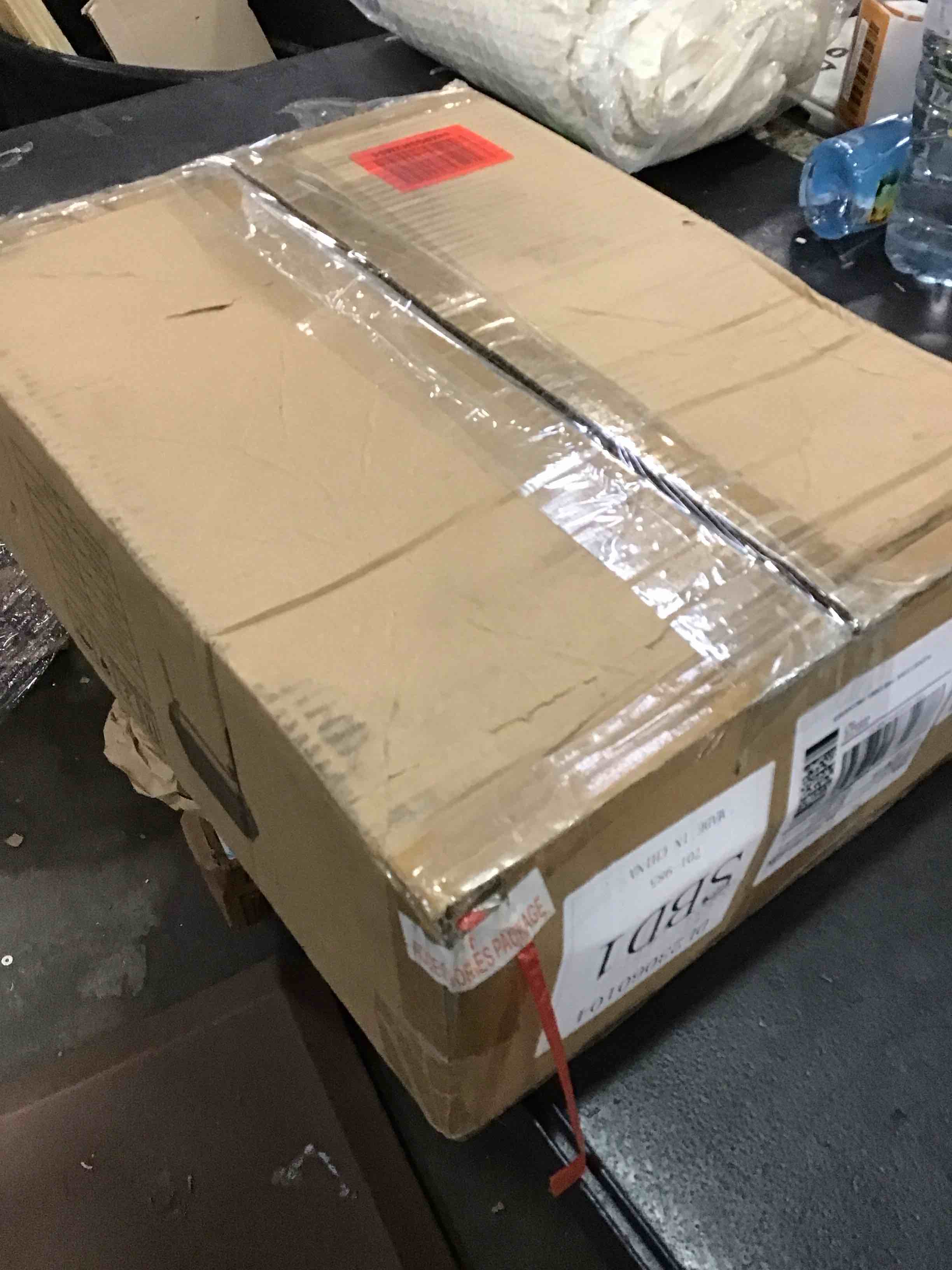 https://s3.amazonaws.com/lotting-images-prod/bidfta/BLU5753884_1706554198944.jpeg