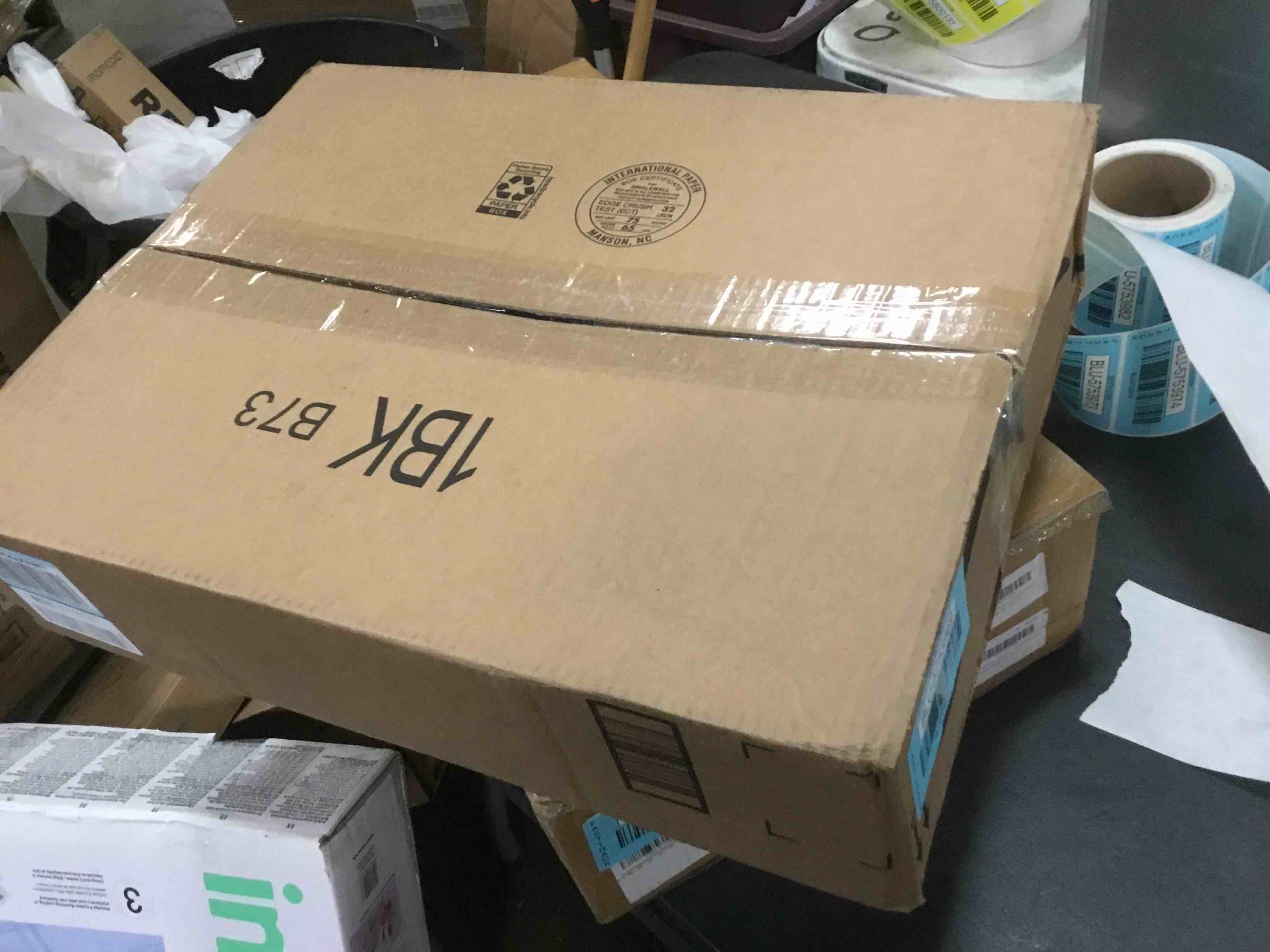 https://s3.amazonaws.com/lotting-images-prod/bidfta/BLU5753969_1706617488599.jpeg
