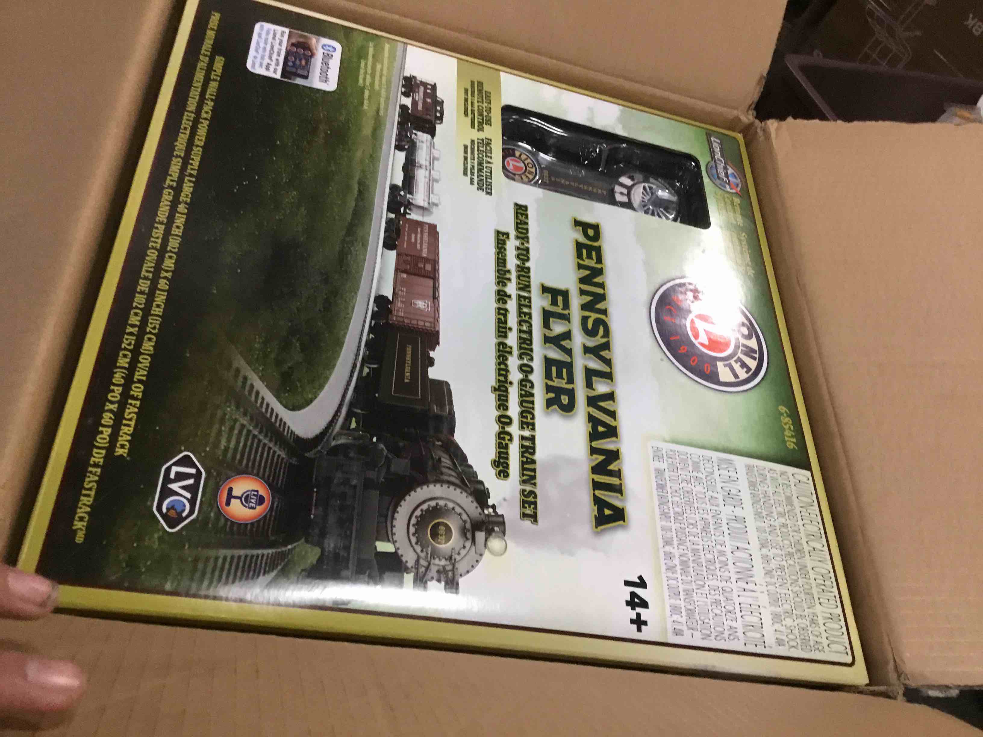 https://s3.amazonaws.com/lotting-images-prod/bidfta/BLU5753996_1706619379641.jpeg