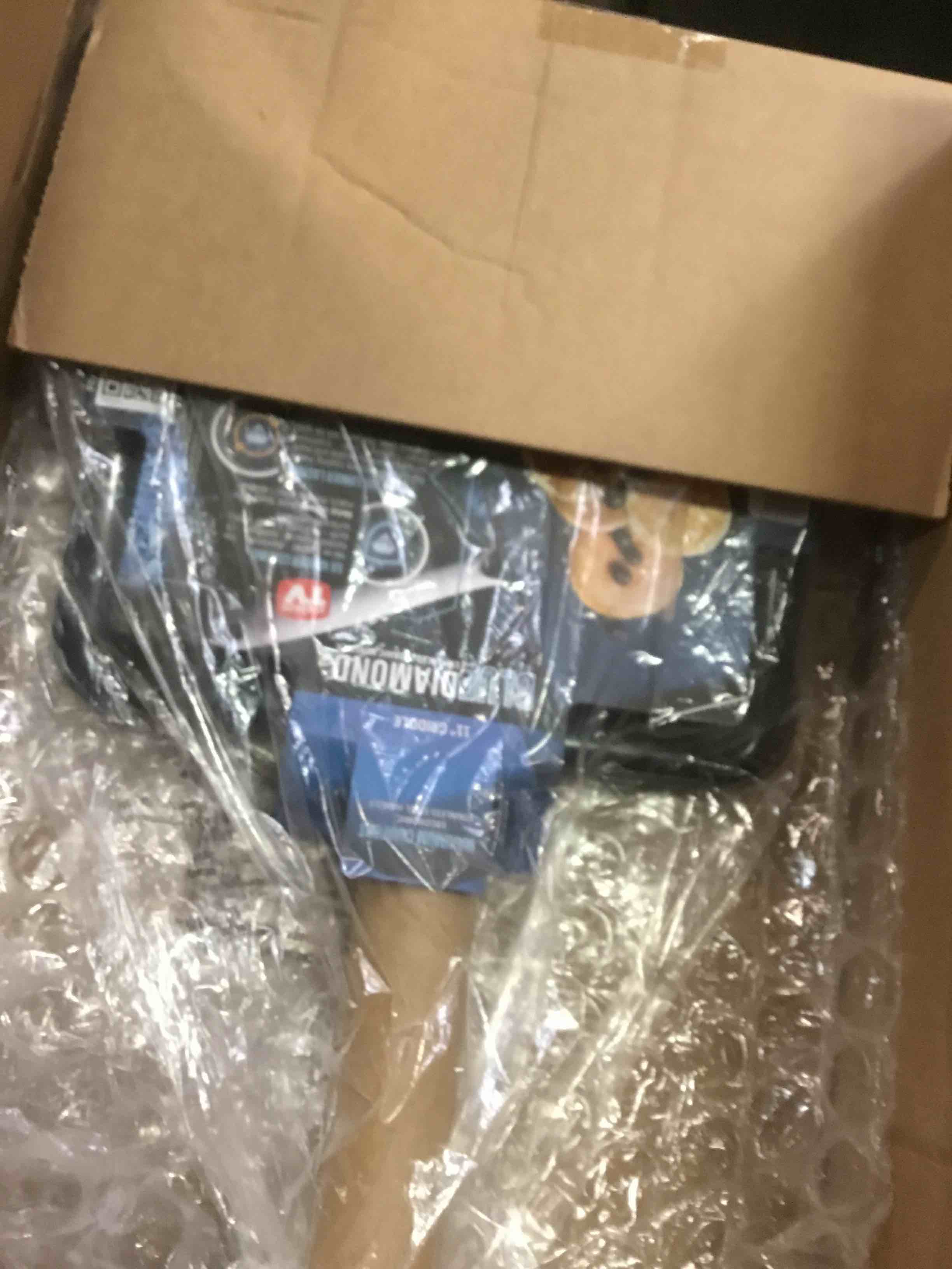 https://s3.amazonaws.com/lotting-images-prod/bidfta/BLU5754116_1706630385338.jpeg