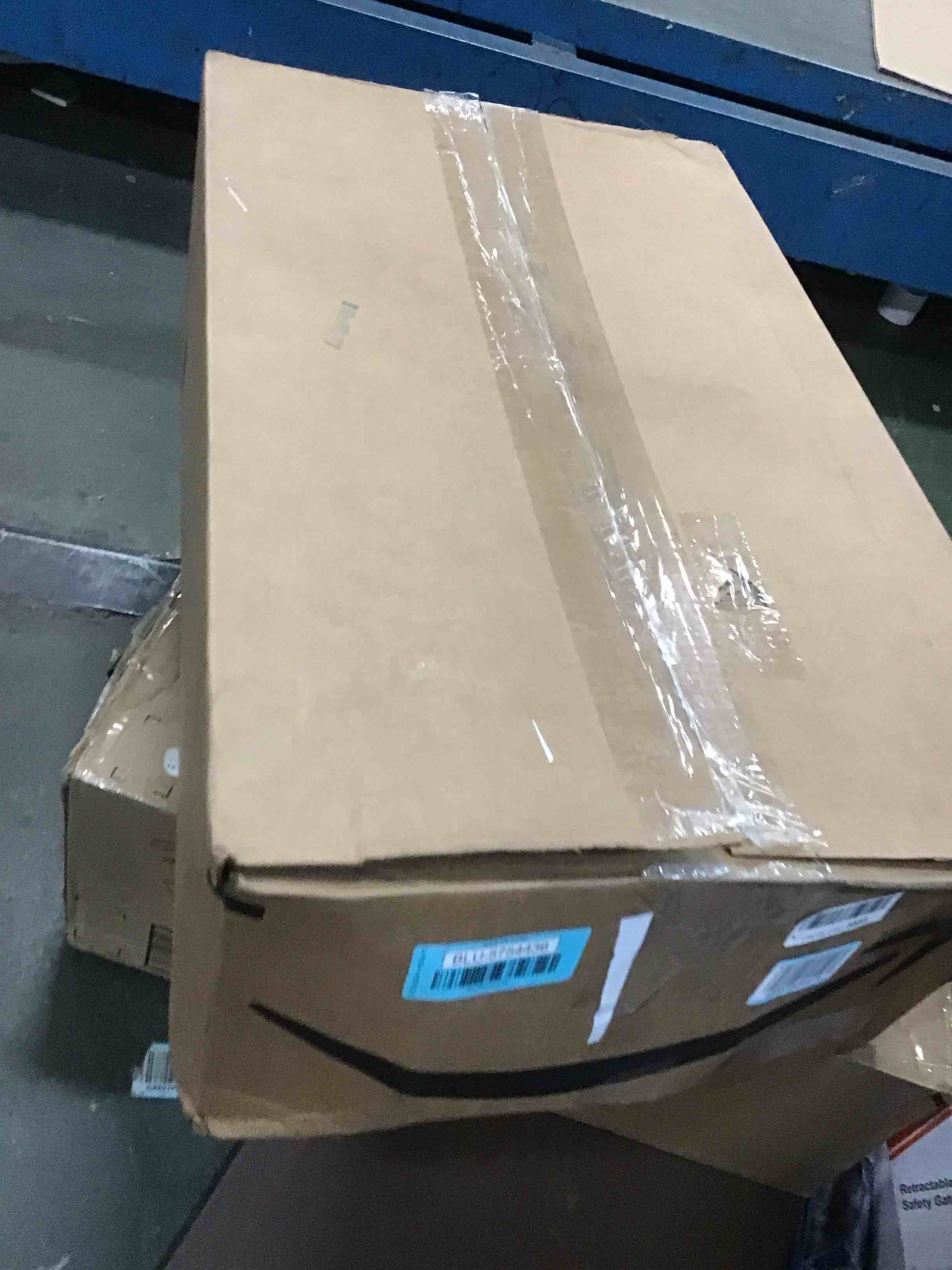 https://s3.amazonaws.com/lotting-images-prod/bidfta/BLU5754436_1706715857110.jpeg