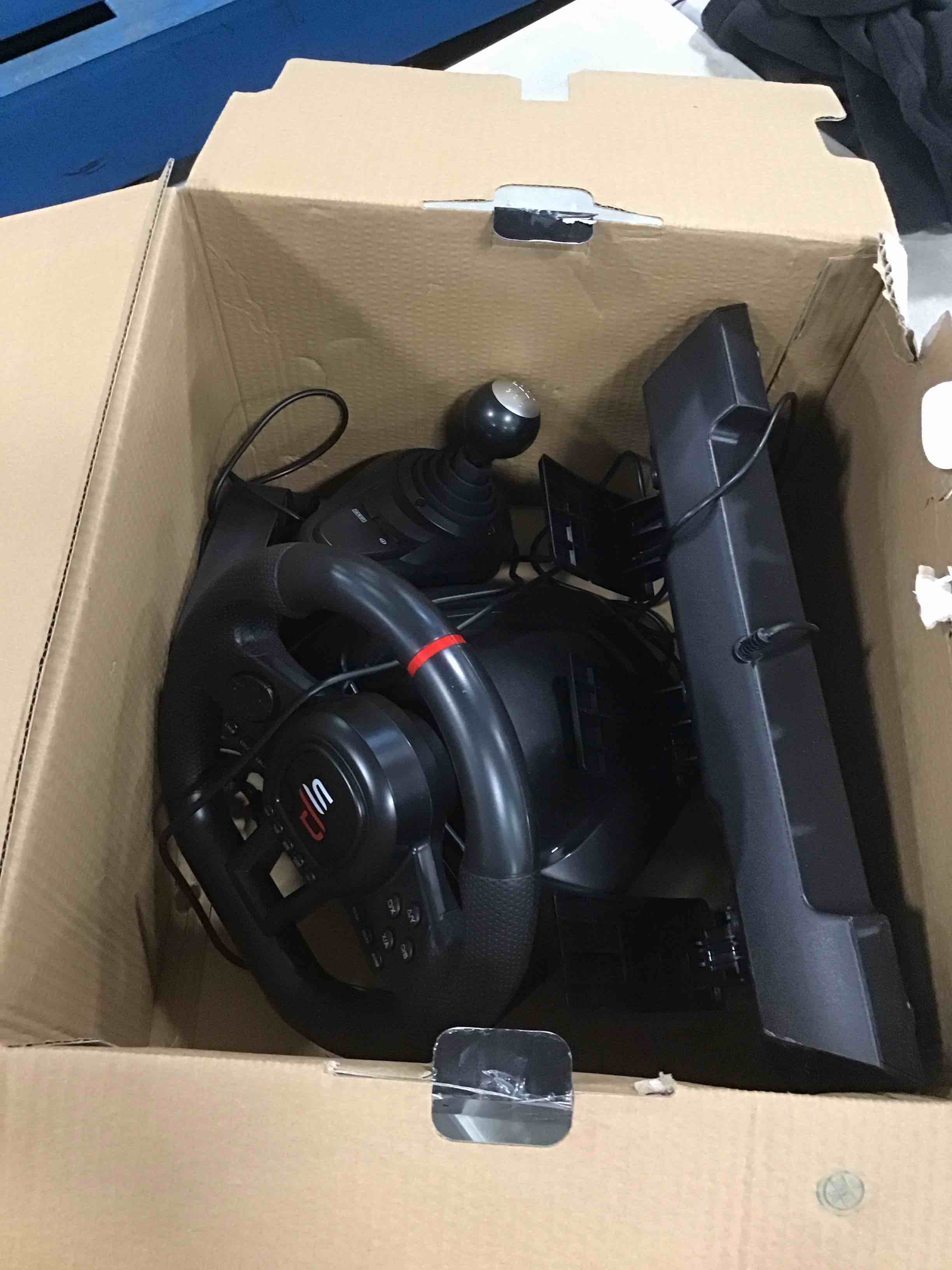 https://s3.amazonaws.com/lotting-images-prod/bidfta/BLU5755003_1706544807334.jpeg