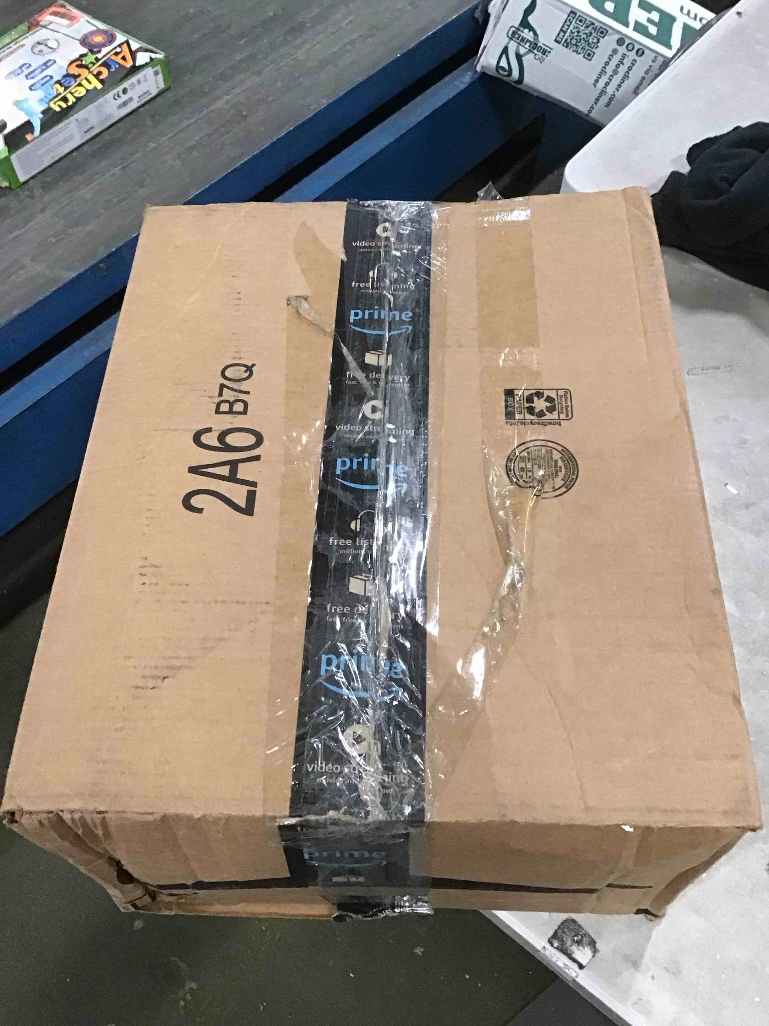 https://s3.amazonaws.com/lotting-images-prod/bidfta/BLU5755013_1706546160595.jpeg