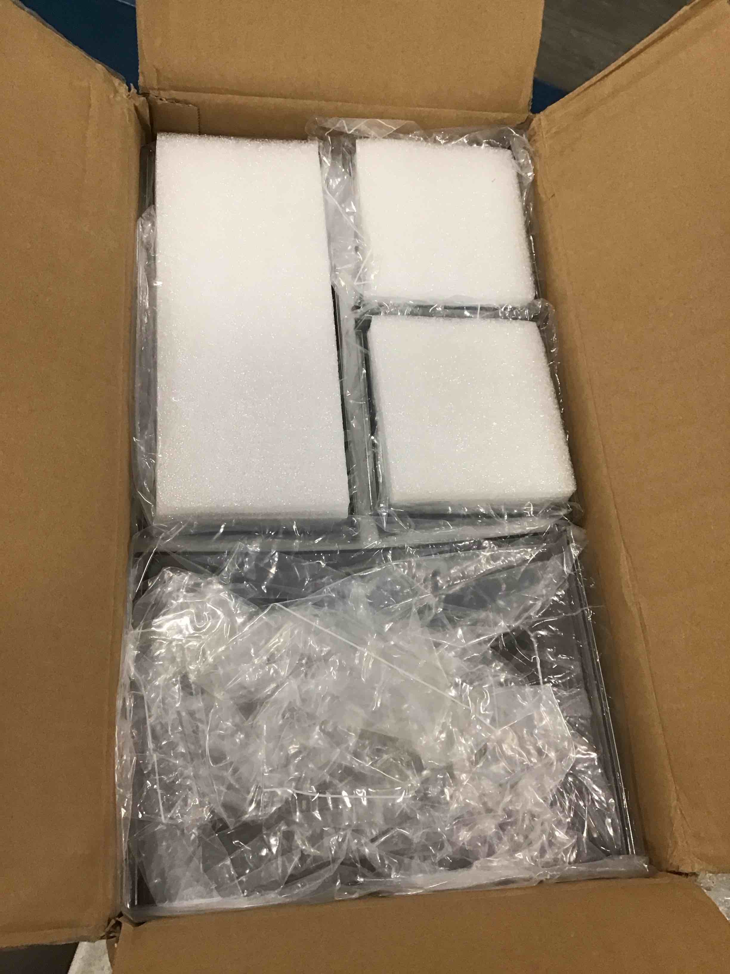 https://s3.amazonaws.com/lotting-images-prod/bidfta/BLU5755136_1706561539170.jpeg