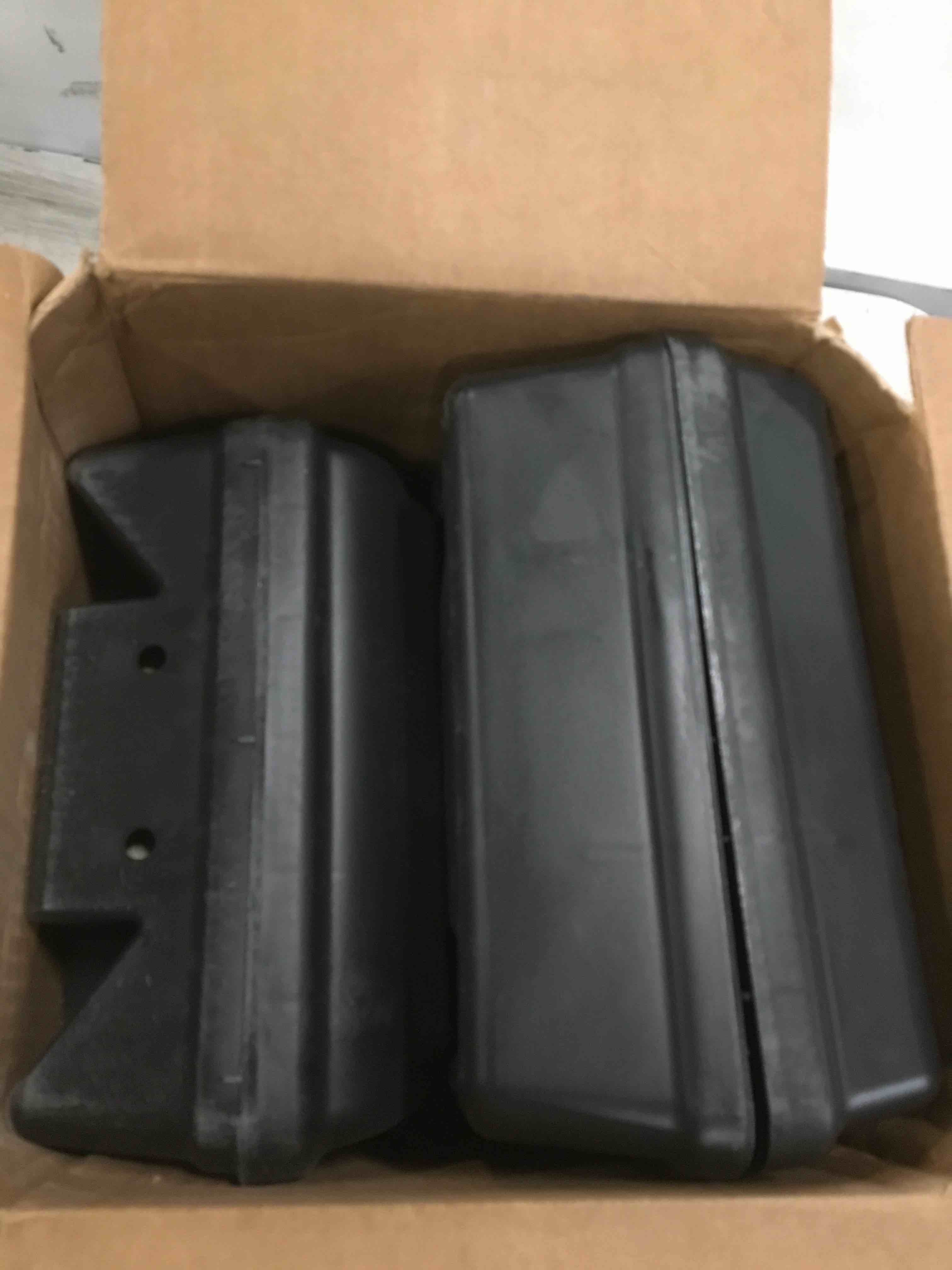 https://s3.amazonaws.com/lotting-images-prod/bidfta/BLU5755812_1706804287959.jpeg