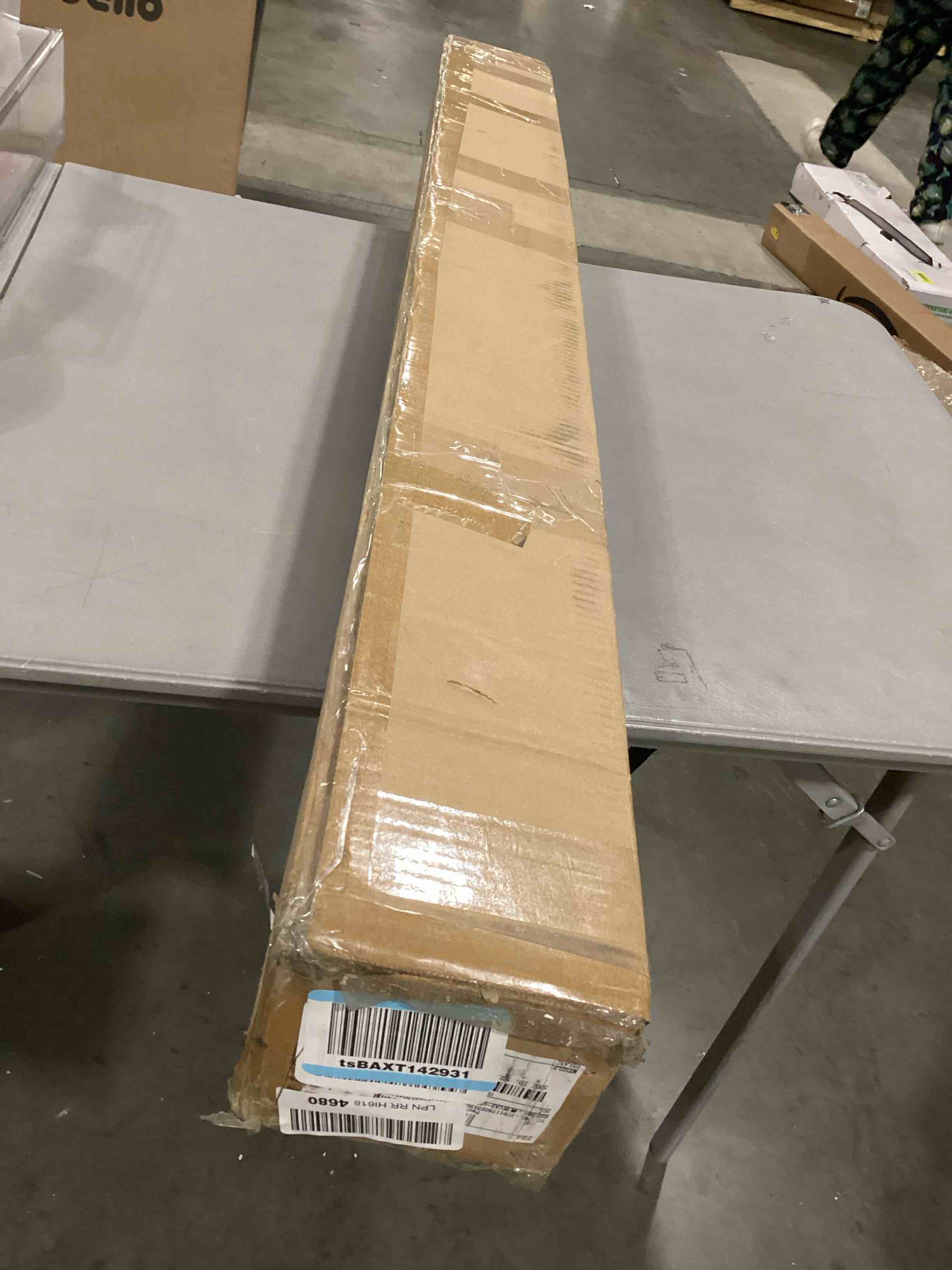 https://s3.amazonaws.com/lotting-images-prod/bidfta/BLU5756040_1709907459385.jpeg