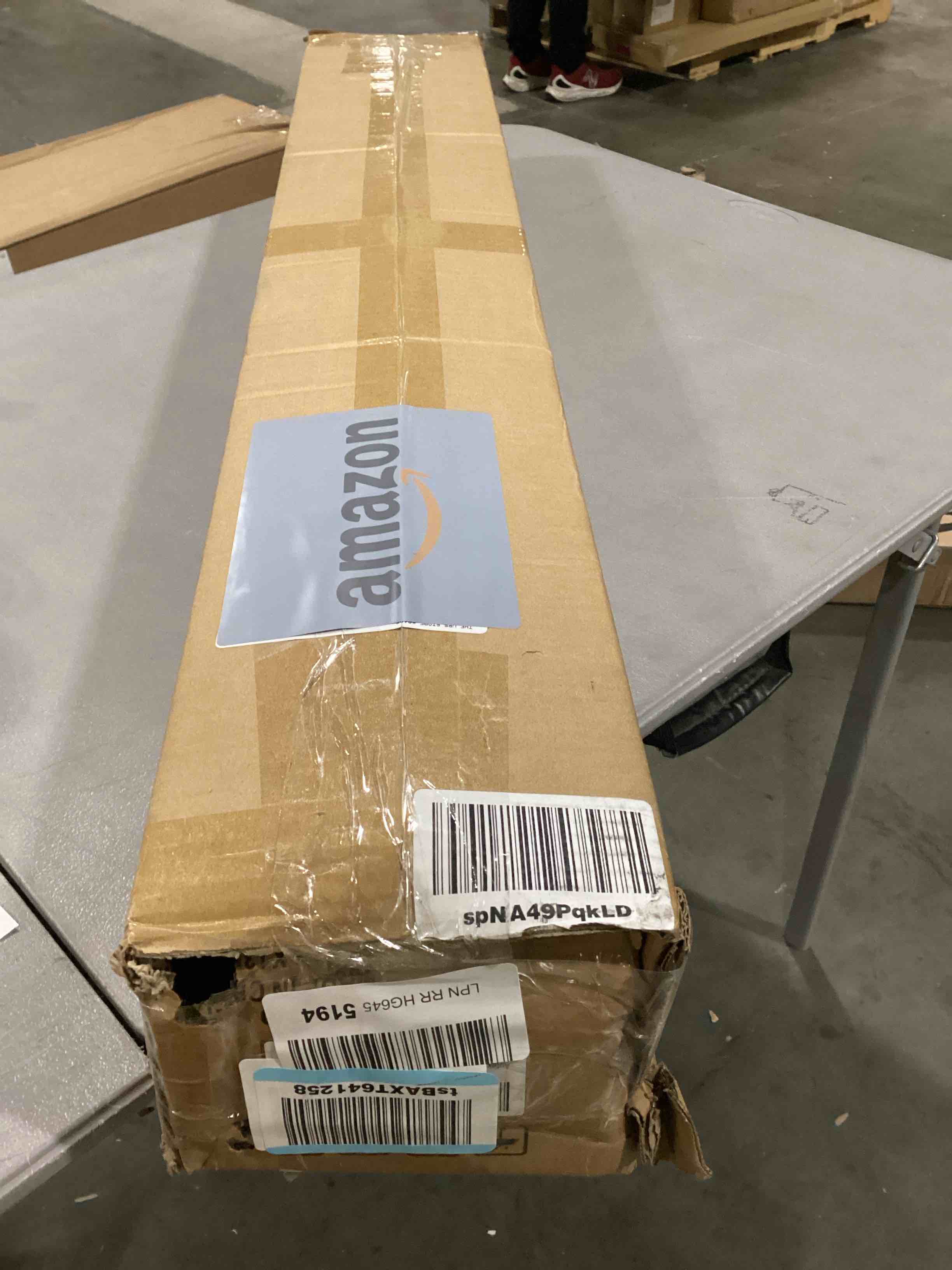 https://s3.amazonaws.com/lotting-images-prod/bidfta/BLU5756053_1709911680006.jpeg