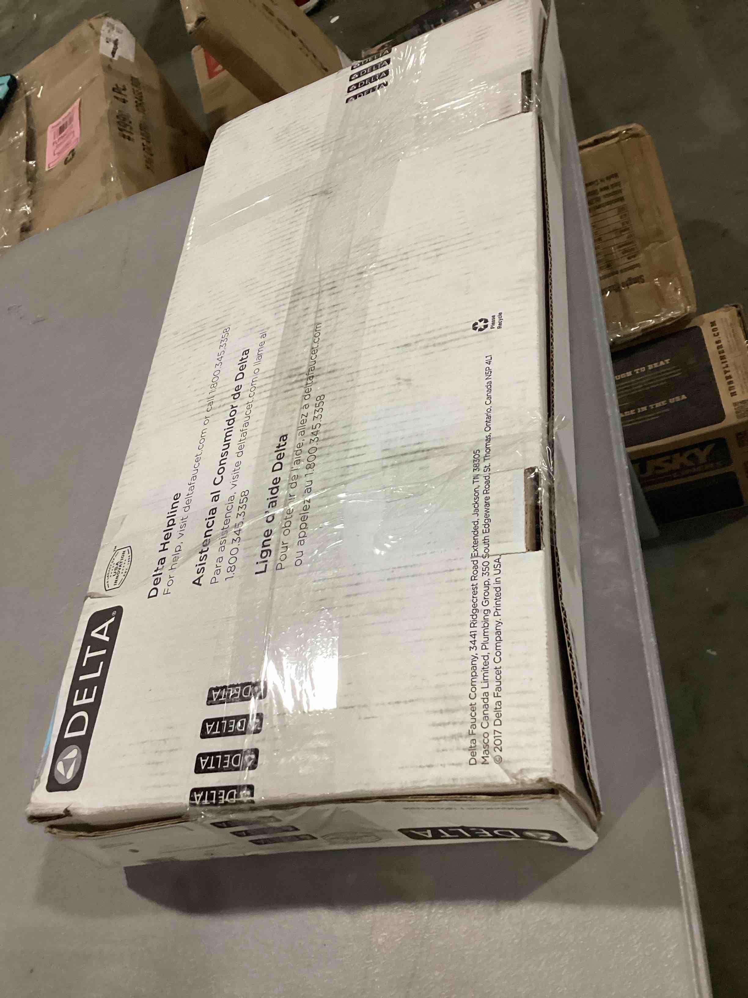 https://s3.amazonaws.com/lotting-images-prod/bidfta/BLU5756125_1709993694085.jpeg