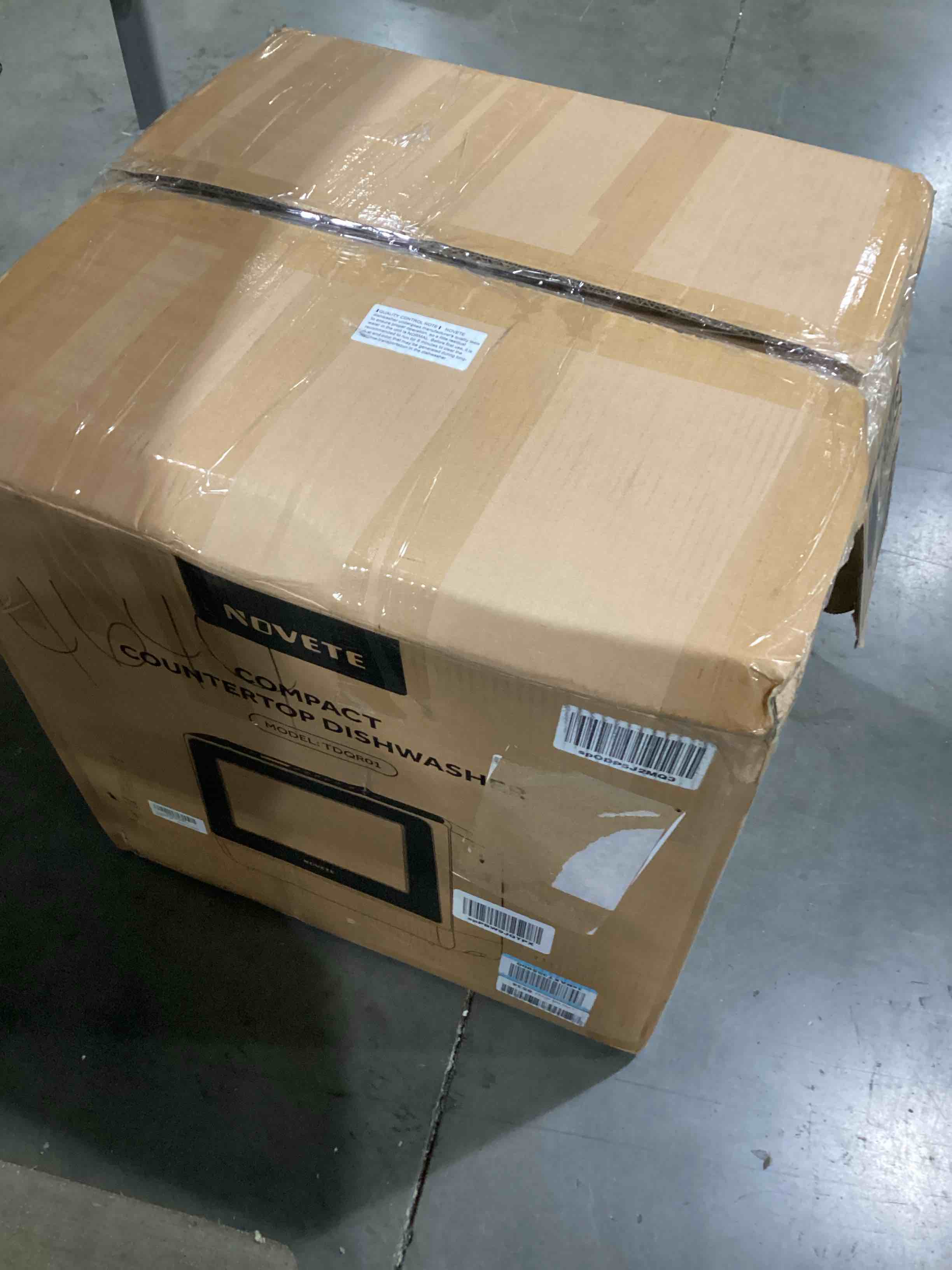 https://s3.amazonaws.com/lotting-images-prod/bidfta/BLU5756175_1710008223275.jpeg