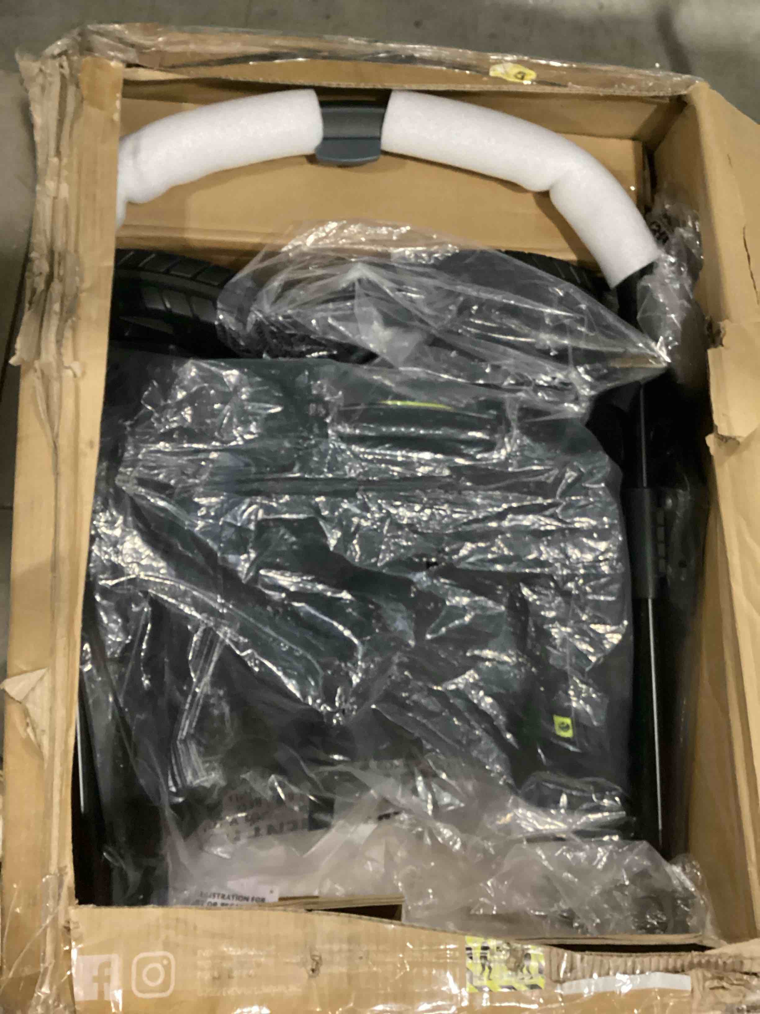 https://s3.amazonaws.com/lotting-images-prod/bidfta/BLU5756564_1710599818303.jpeg