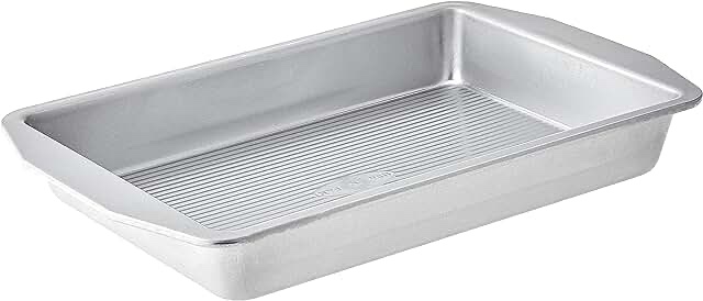USA Pan Bakeware Rectangular Cake Pan, 9 x 13 inch, Nonstick & Quick Release Coating, Made in the USA from Aluminized Steel 9 x 13 Rectangular Cake Pan