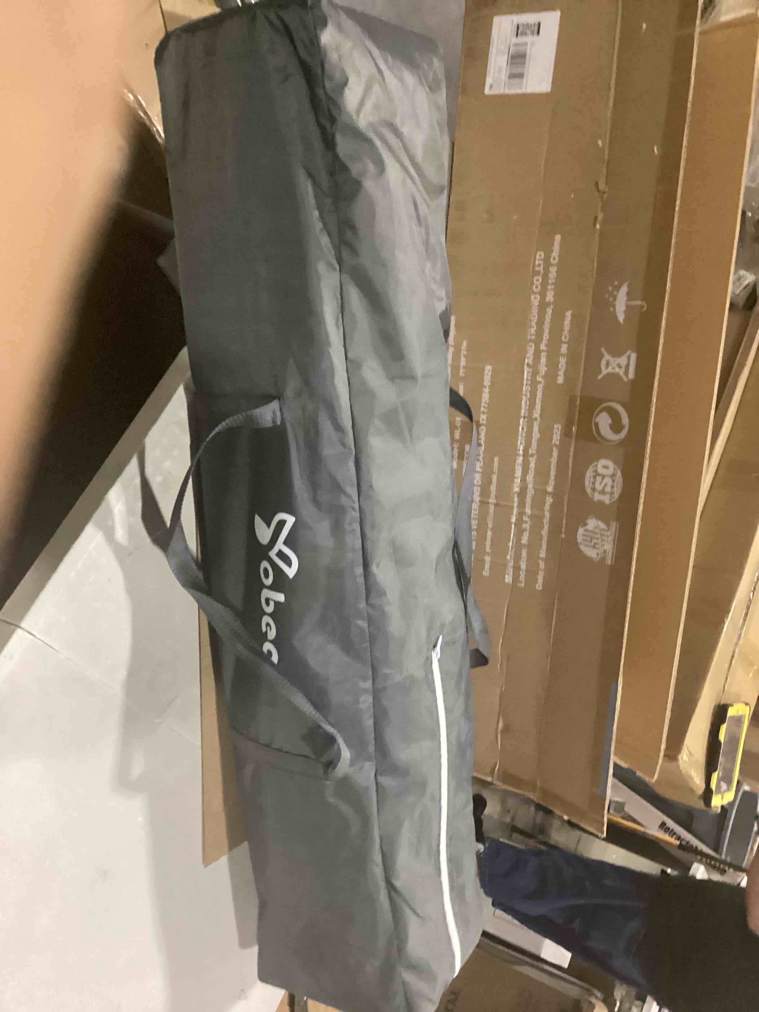 https://s3.amazonaws.com/lotting-images-prod/bidfta/BLU5757618_1715698250437.jpeg