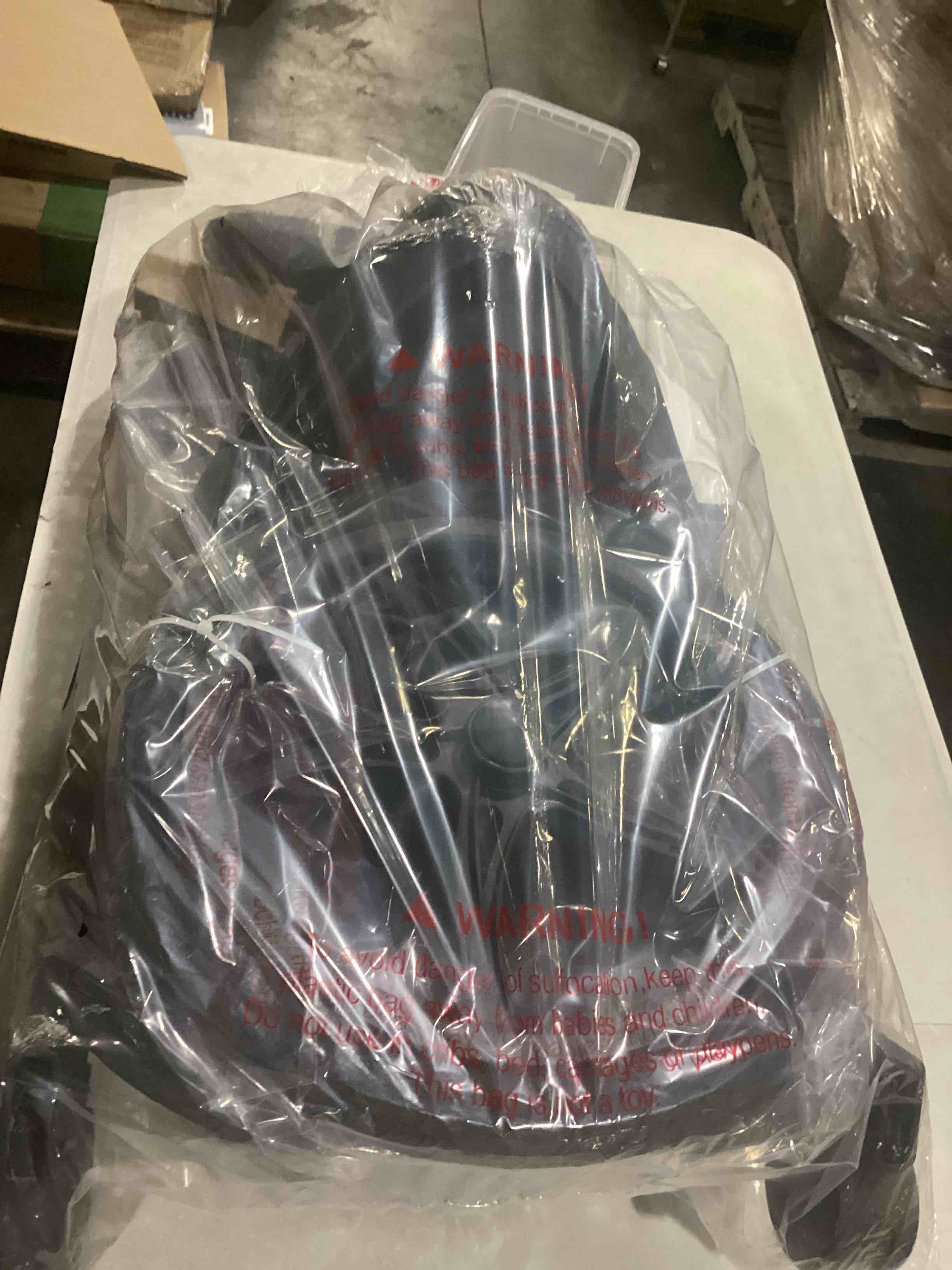 https://s3.amazonaws.com/lotting-images-prod/bidfta/BLU5757636_1715705427414.jpeg