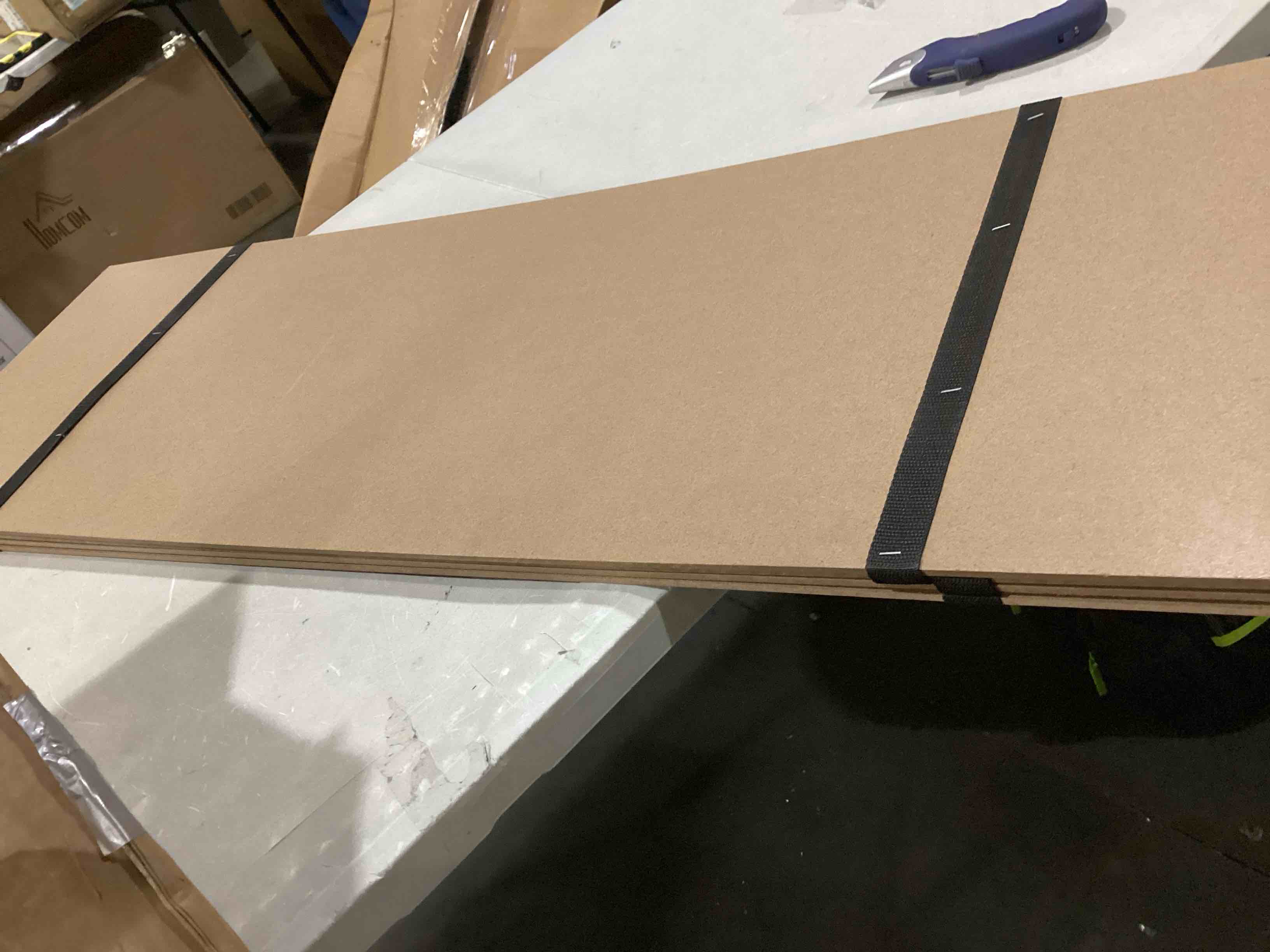 https://s3.amazonaws.com/lotting-images-prod/bidfta/BLU5757669_1715885803228.jpeg