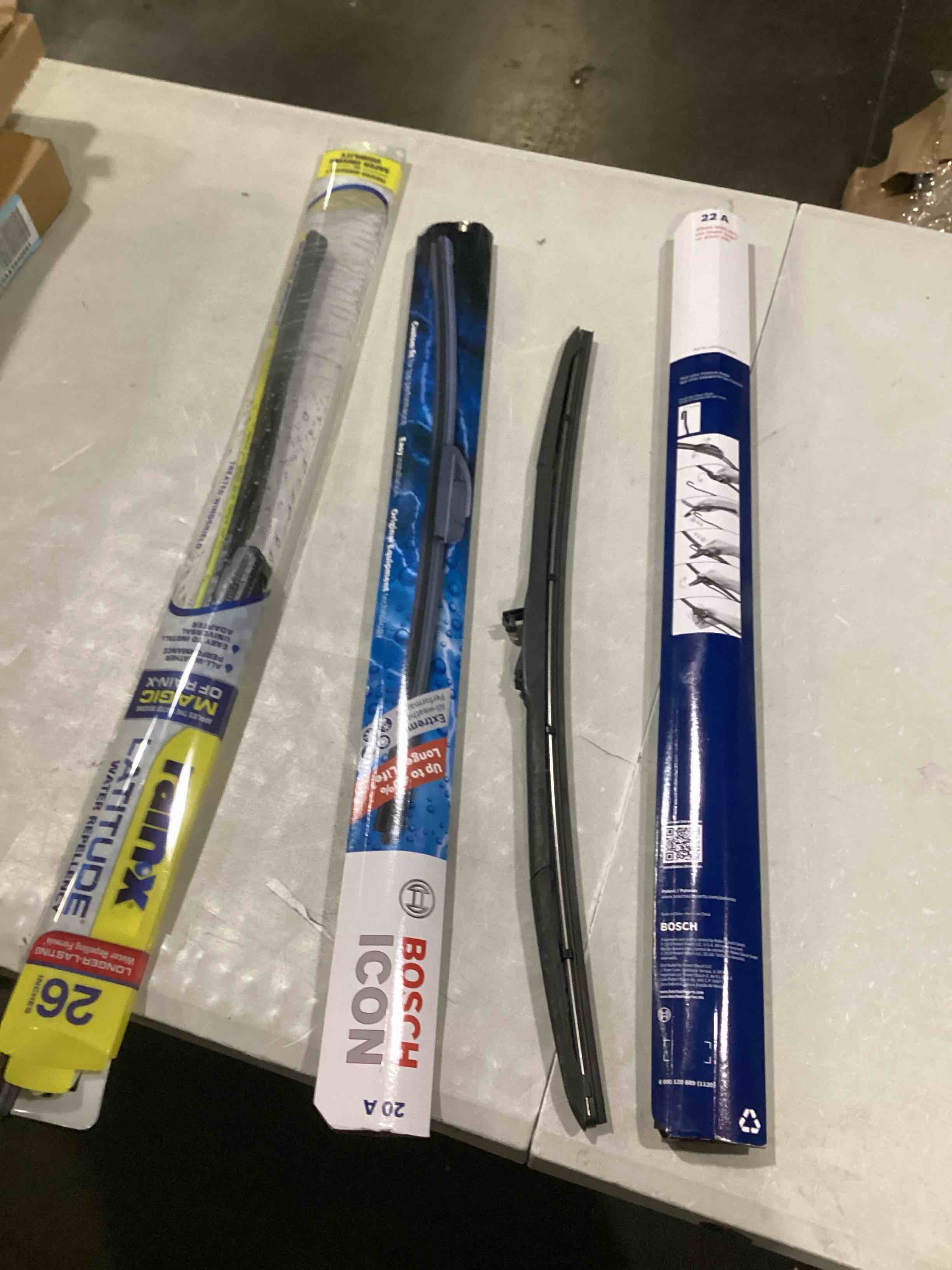 https://s3.amazonaws.com/lotting-images-prod/bidfta/BLU5757713_1715951143597.jpeg
