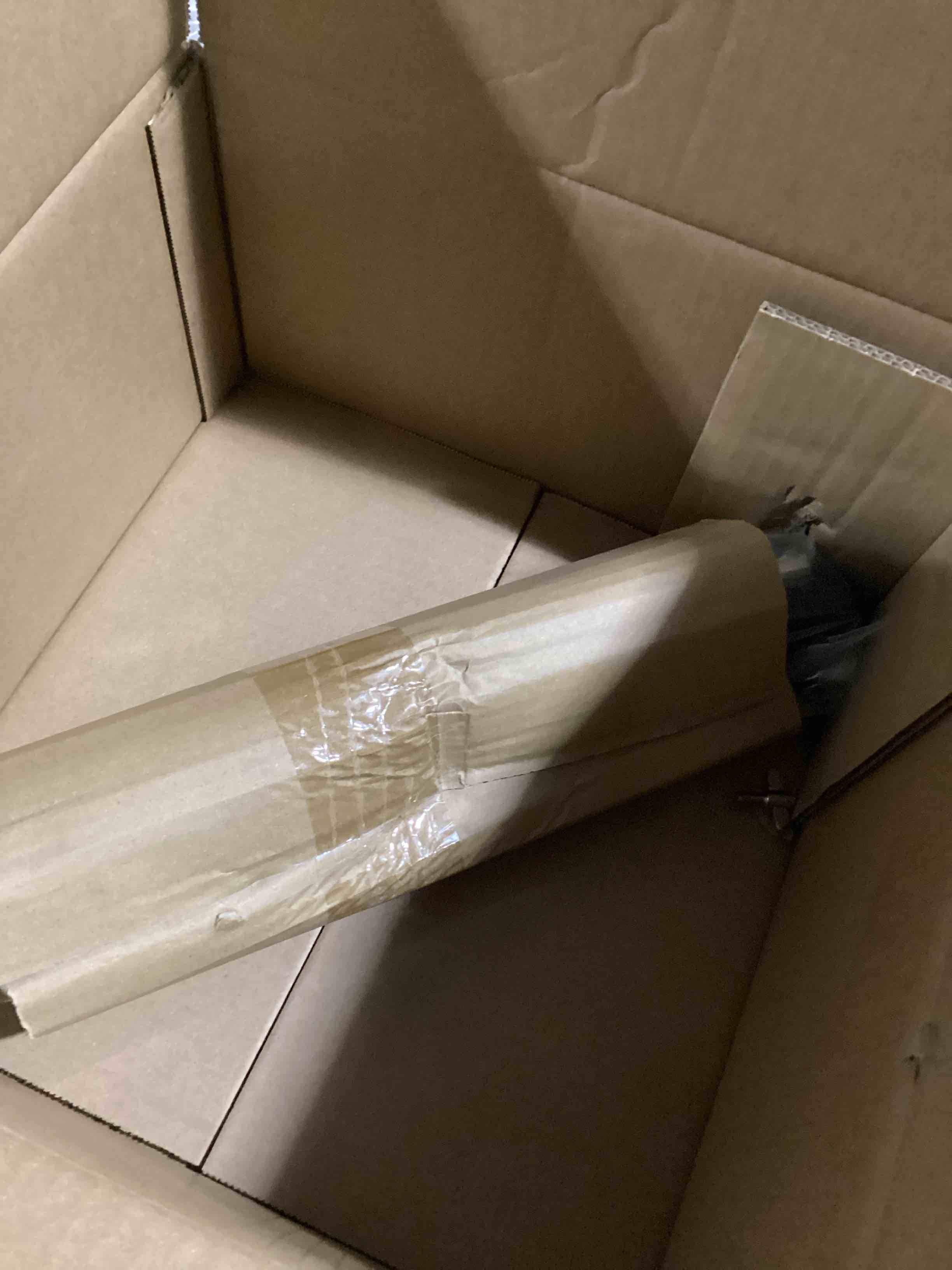https://s3.amazonaws.com/lotting-images-prod/bidfta/BLU5757885_1716057752552.jpeg