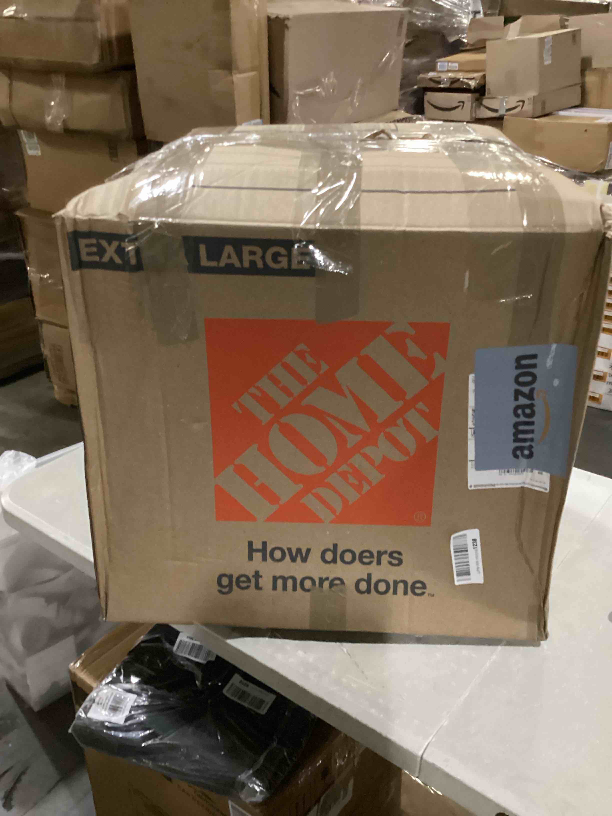https://s3.amazonaws.com/lotting-images-prod/bidfta/BLU5758020_1716557686414.jpeg