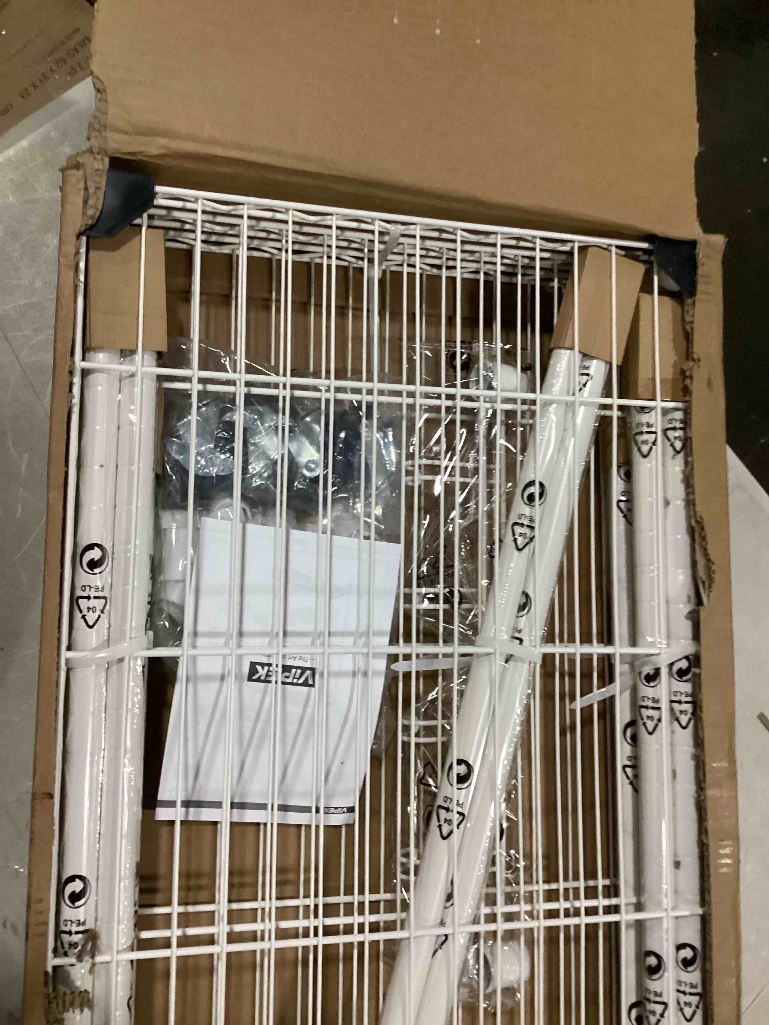 https://s3.amazonaws.com/lotting-images-prod/bidfta/BLU5758537_1717257167872.jpeg