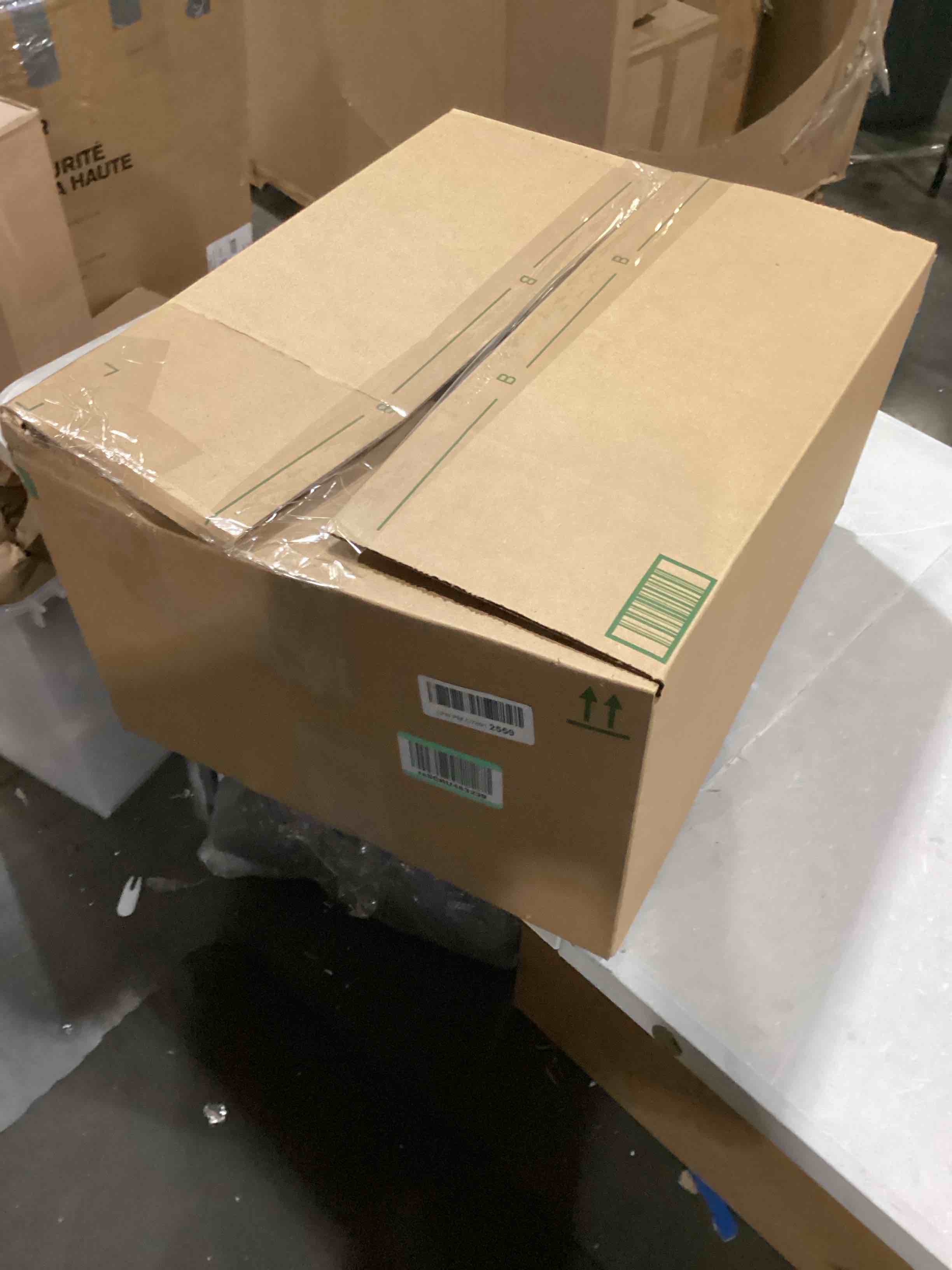 https://s3.amazonaws.com/lotting-images-prod/bidfta/BLU5758628_1717433154042.jpeg