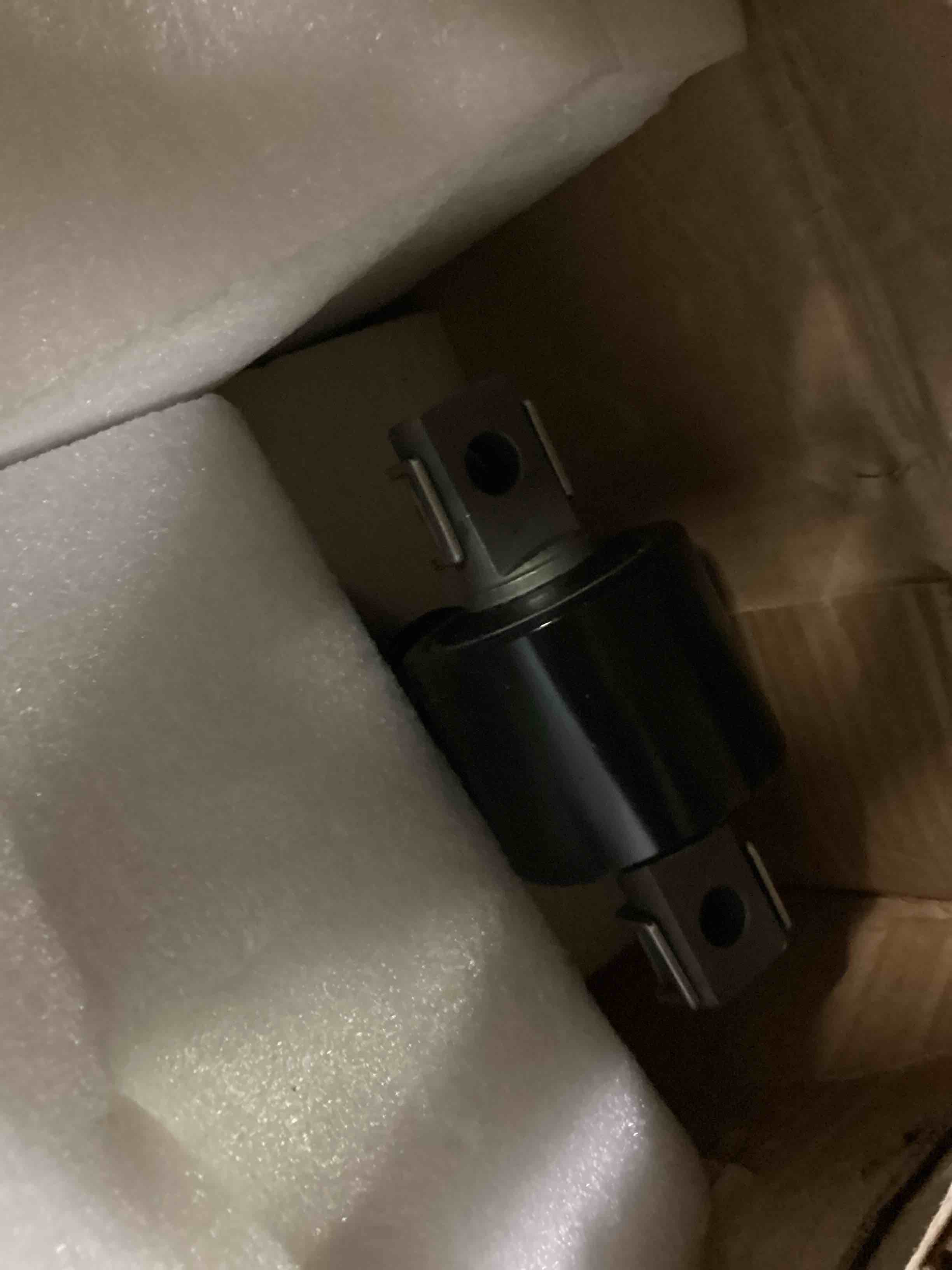 https://s3.amazonaws.com/lotting-images-prod/bidfta/BLU5759343_1715952445266.jpeg
