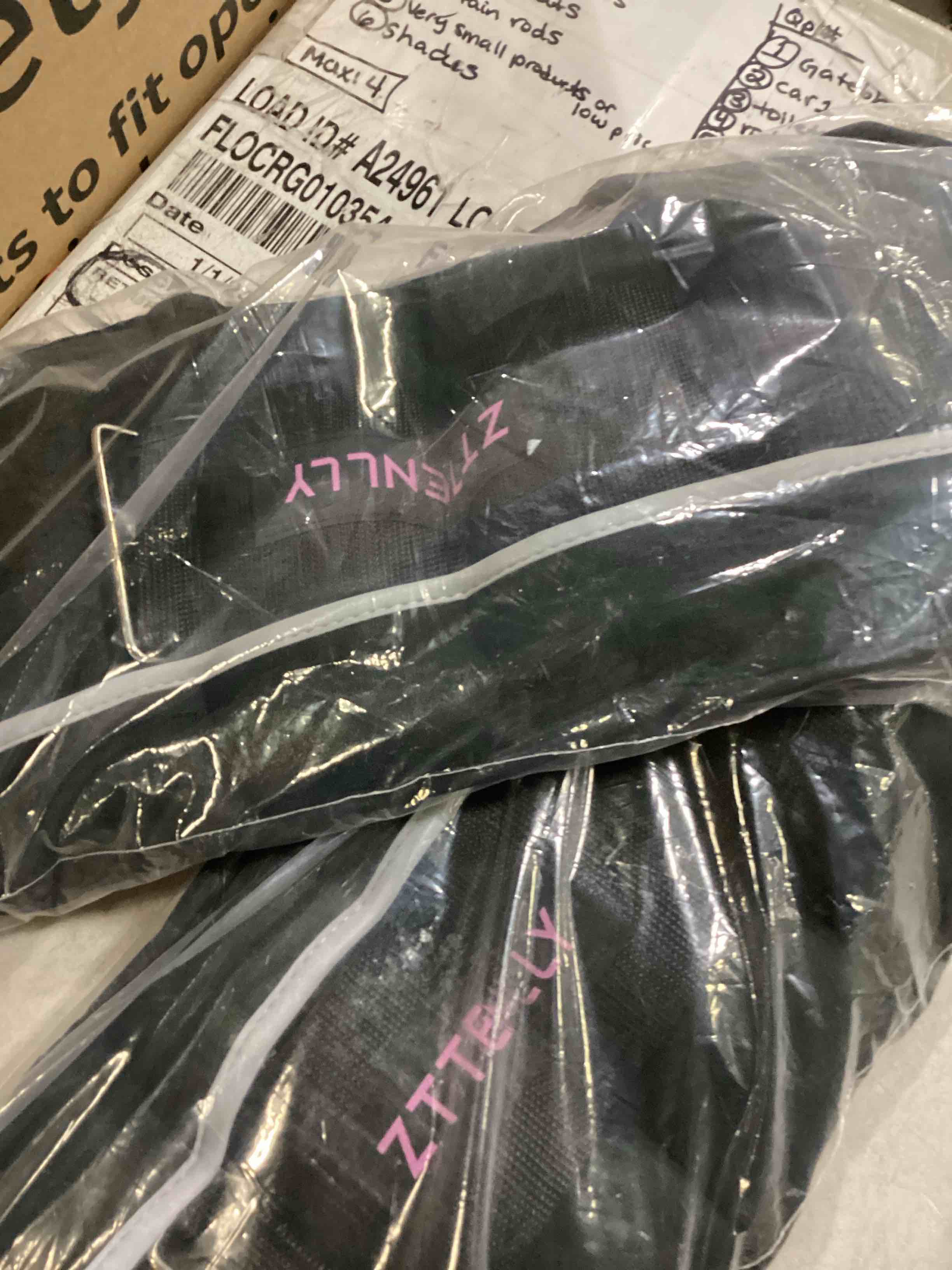 https://s3.amazonaws.com/lotting-images-prod/bidfta/BLU5759487_1716052310239.jpeg